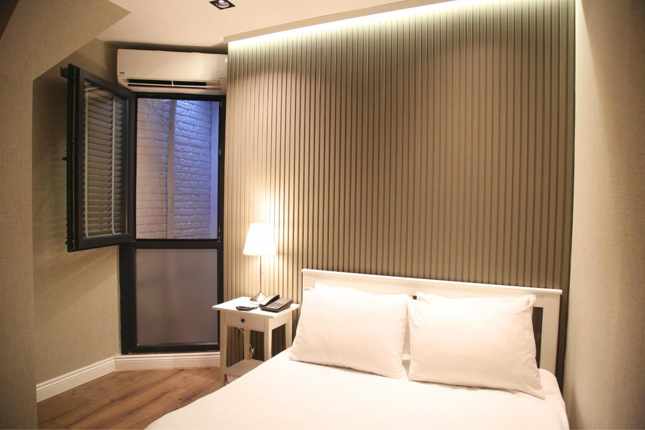 Standard Room - No Window
