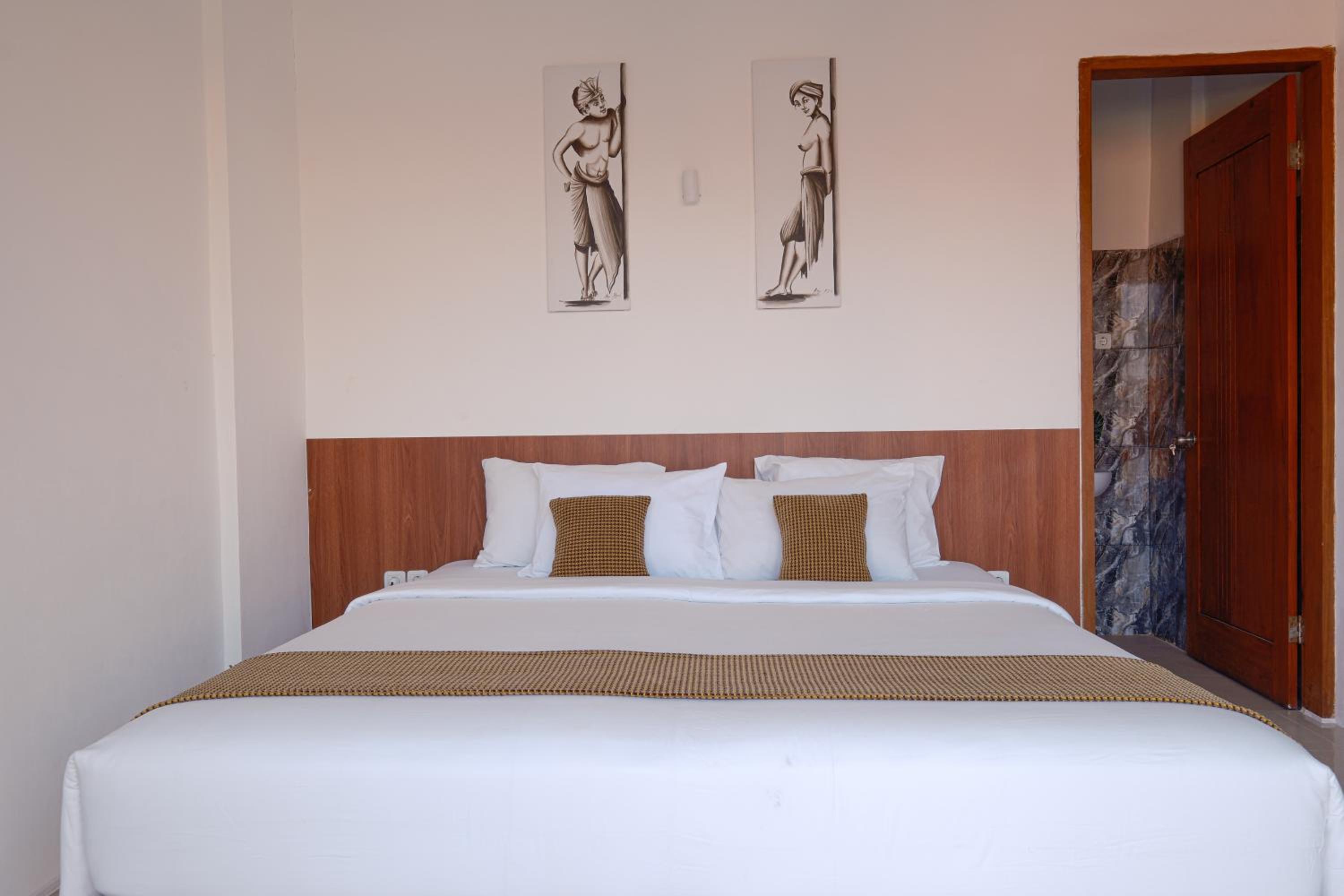 Standard King Room - Photo 6
