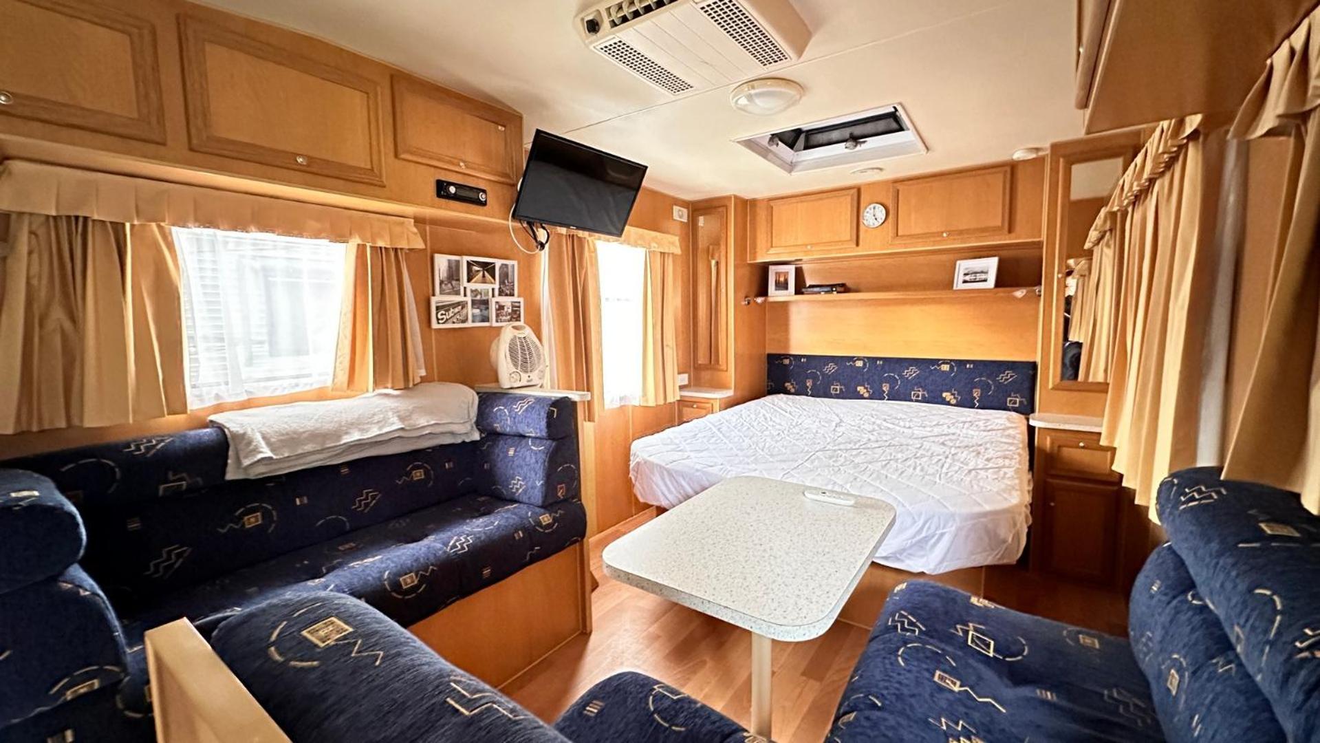Caravan photo 1