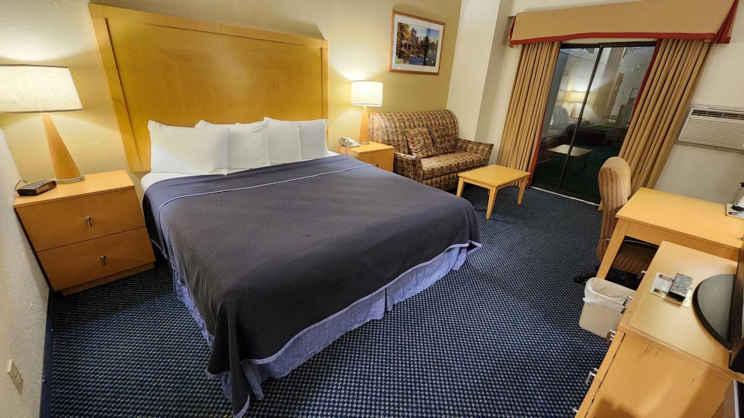 Deluxe Quadruple Room photo 2