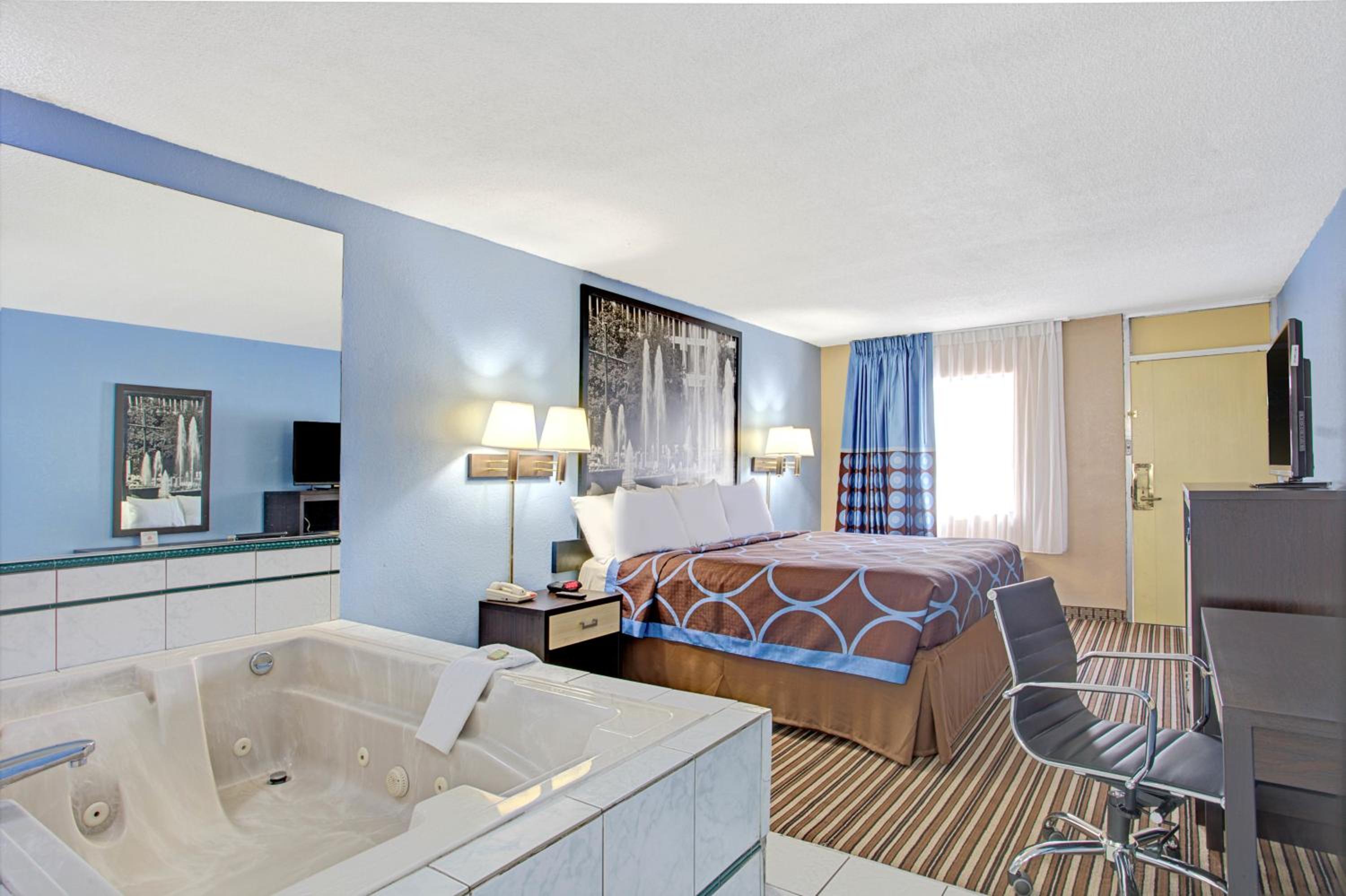 King Studio Suite - Non-Smoking photo 1