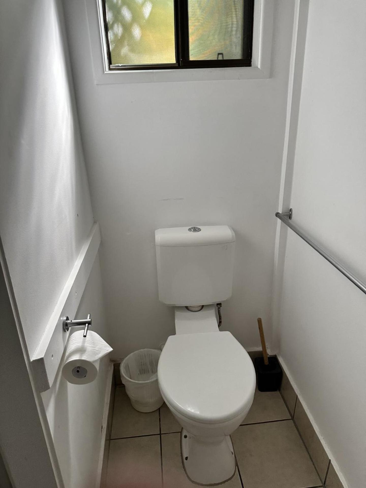 Standard Queen and Single Room photo 2