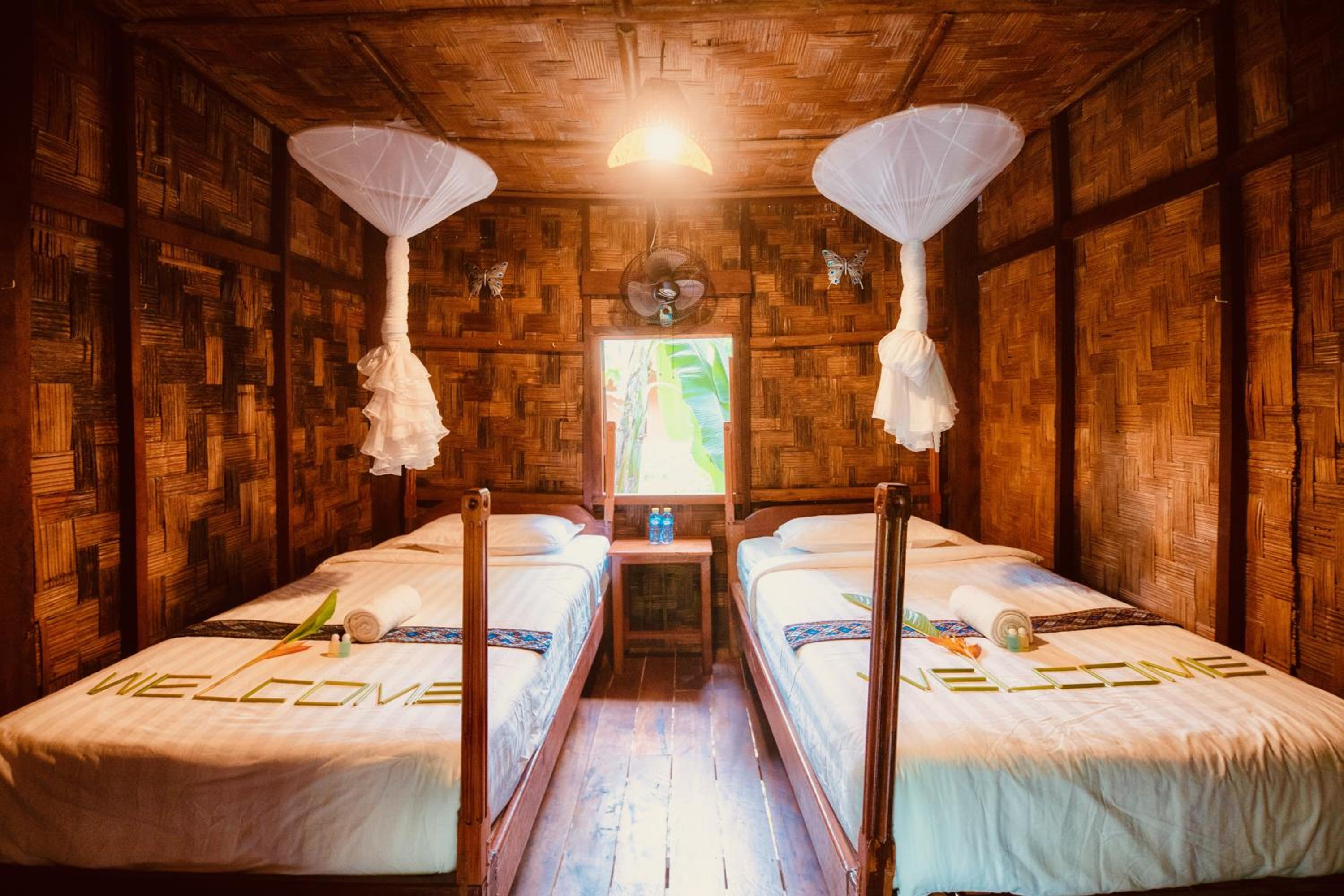 Bed in 4-Bed Dormitory Room photo 3