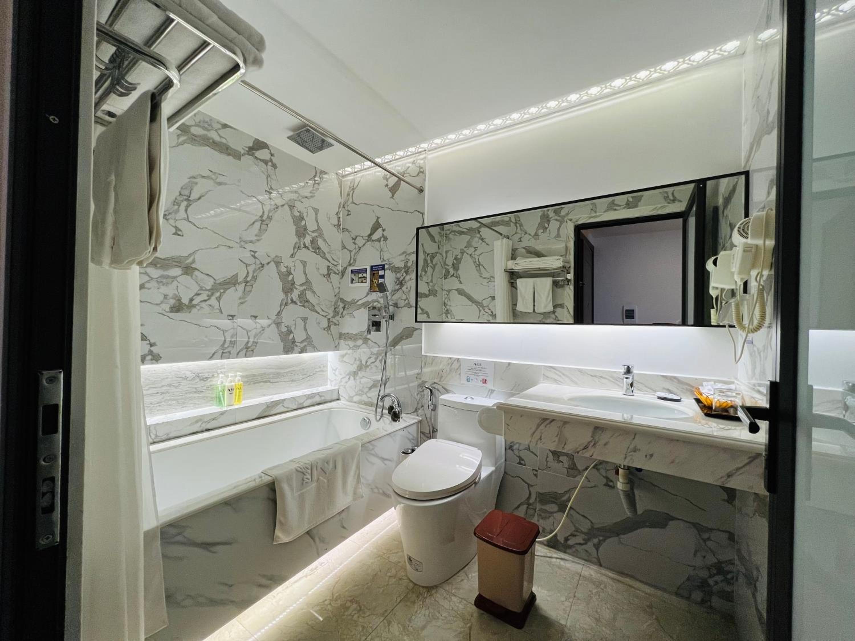 Double Room with Lake View photo 3