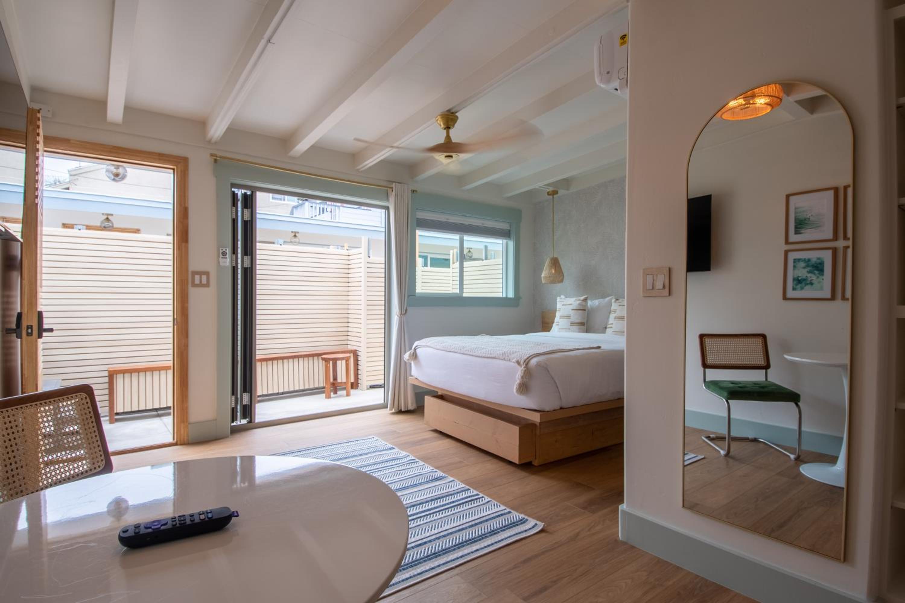 Deluxe Queen Room