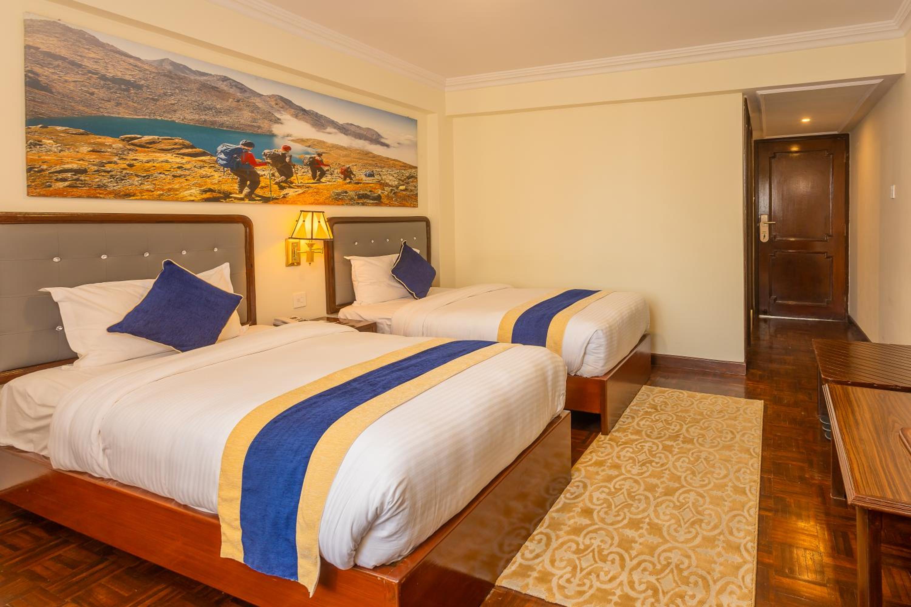 Deluxe Twin Room - Photo 10