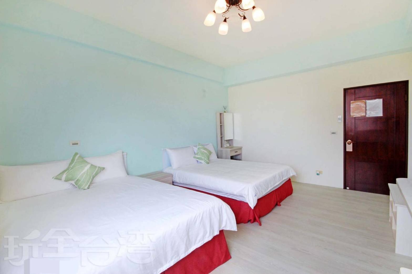 Double or Twin Room with Private External Bathroom photo 2