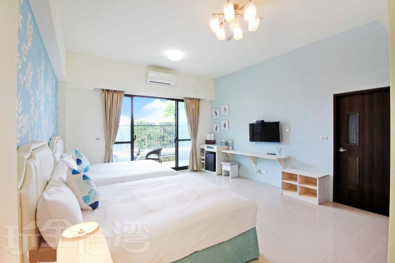 Superior Quadruple Room photo 2