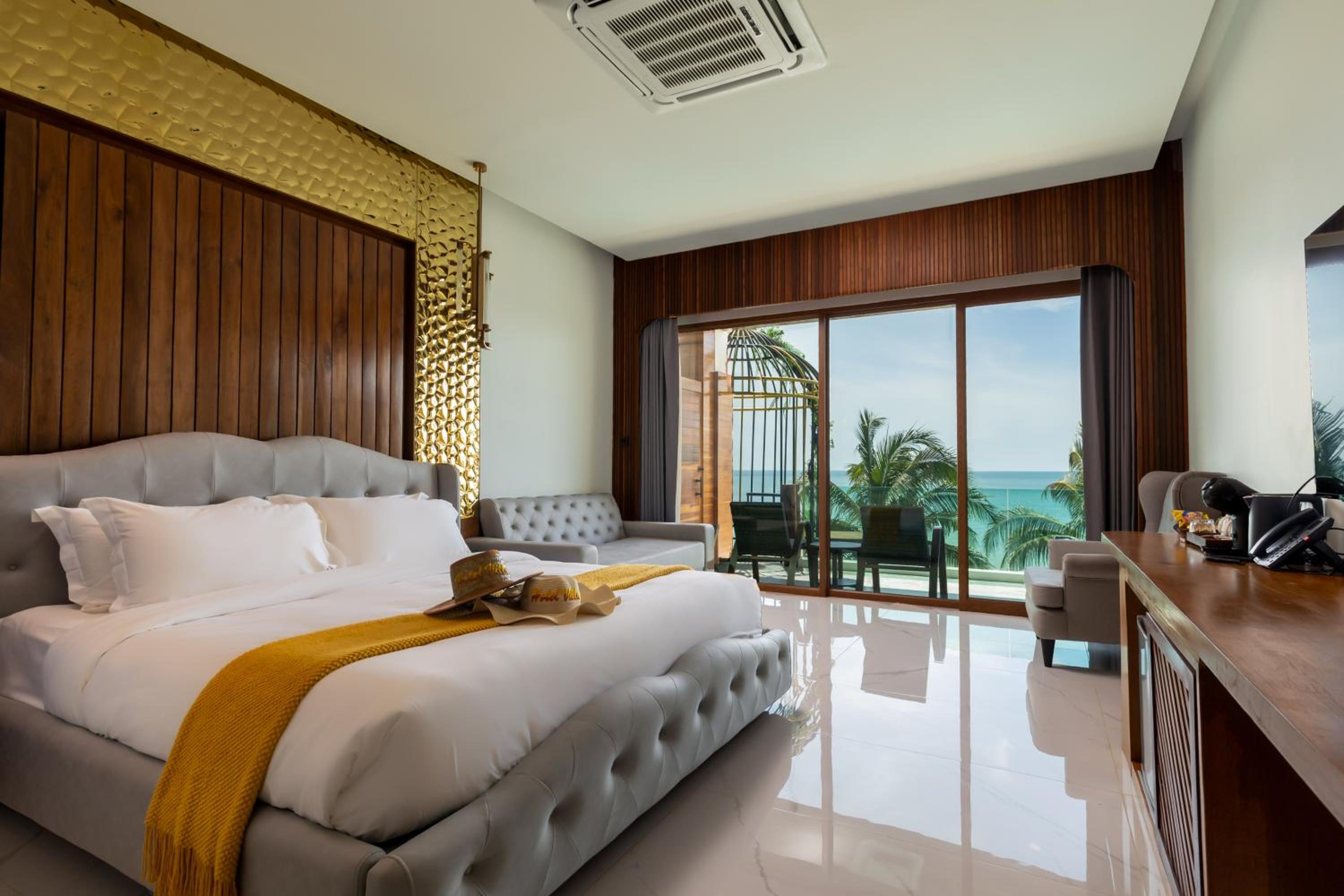 Deluxe Double Room with Pool Access