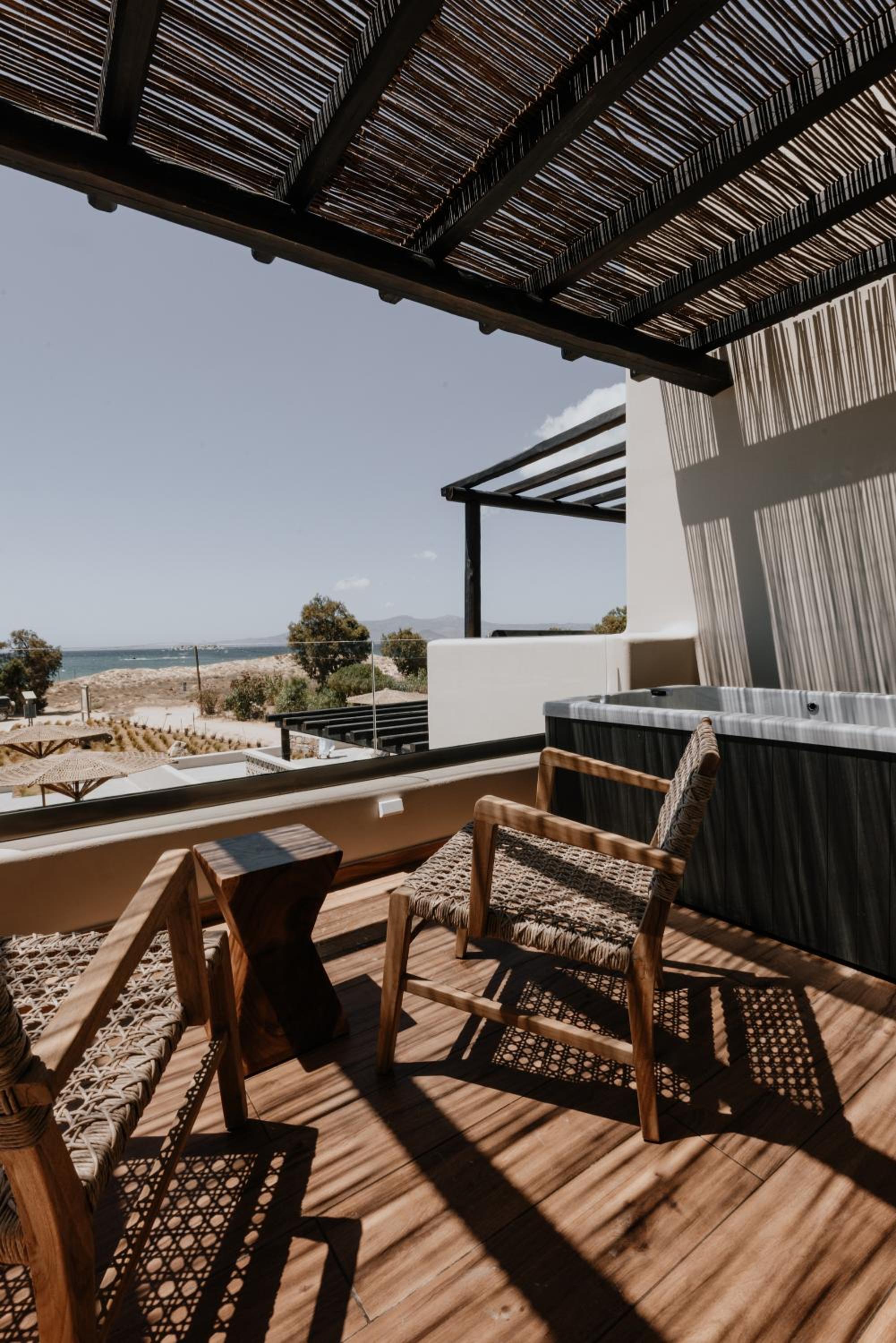Penthouse Suite With Private Jacuzzi (no access to swimming pool) - Photo 9