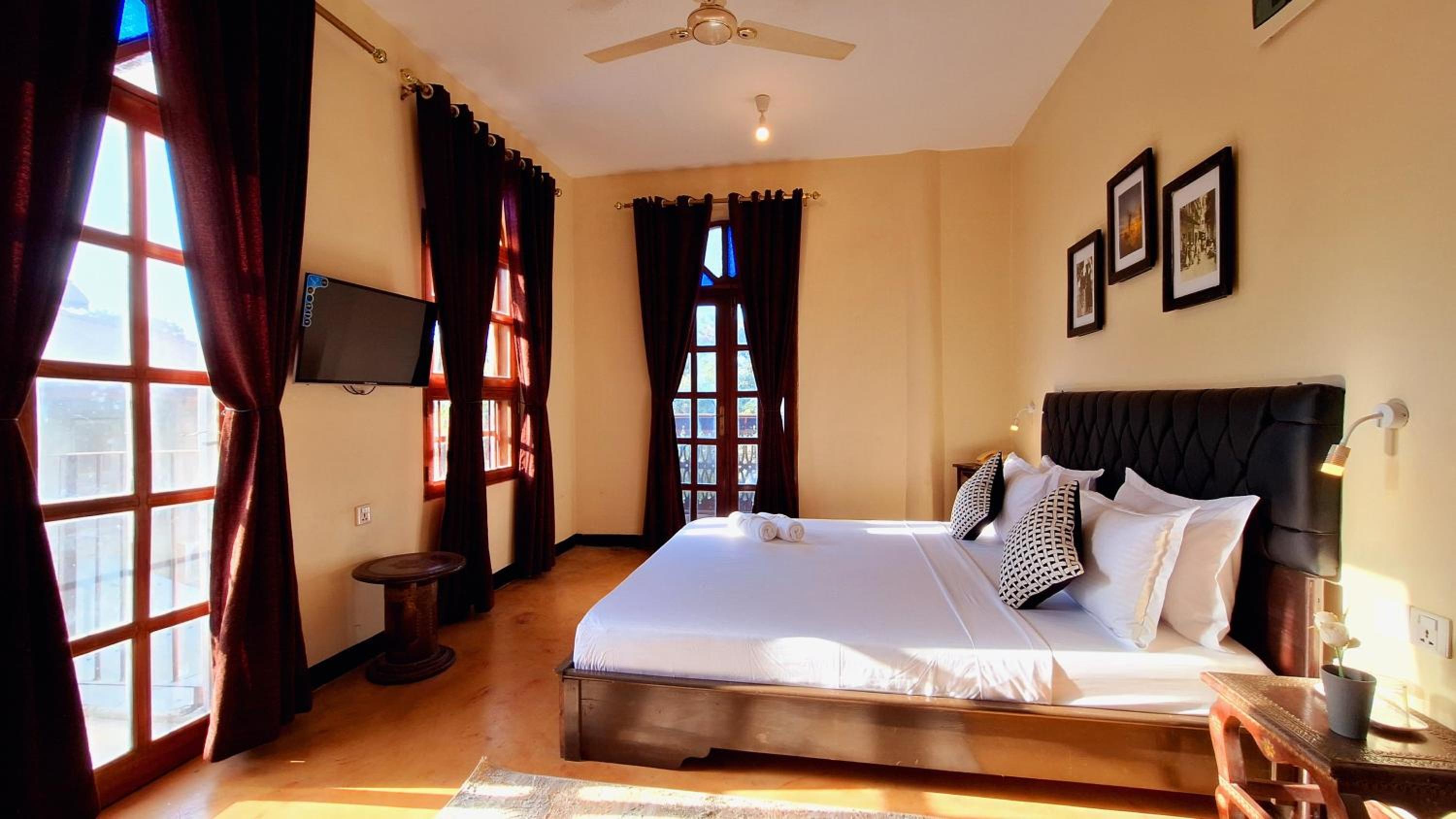 Superior King Room - Photo 10
