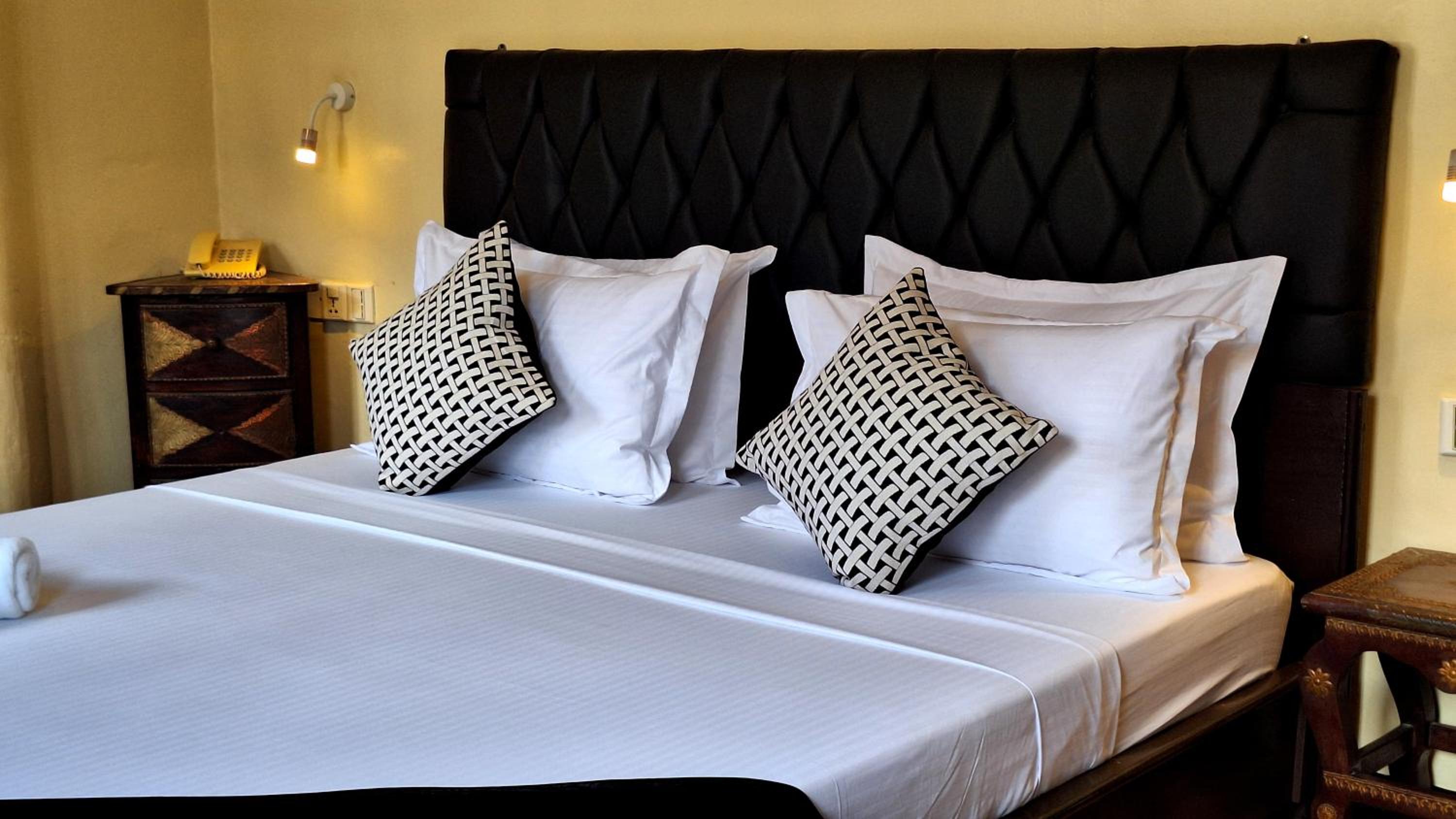 Superior King Room - Photo 5