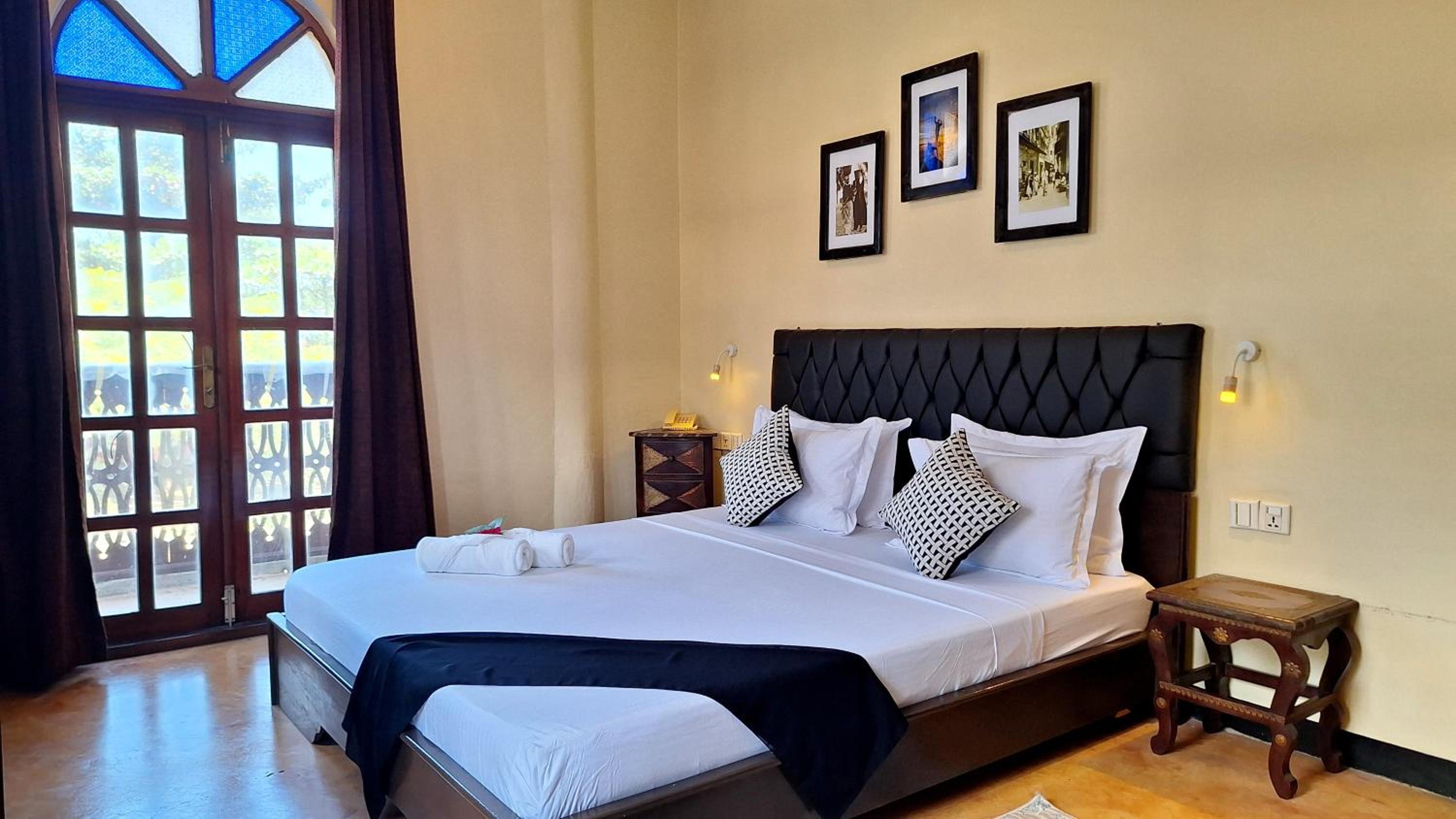 Superior King Room - Photo 6