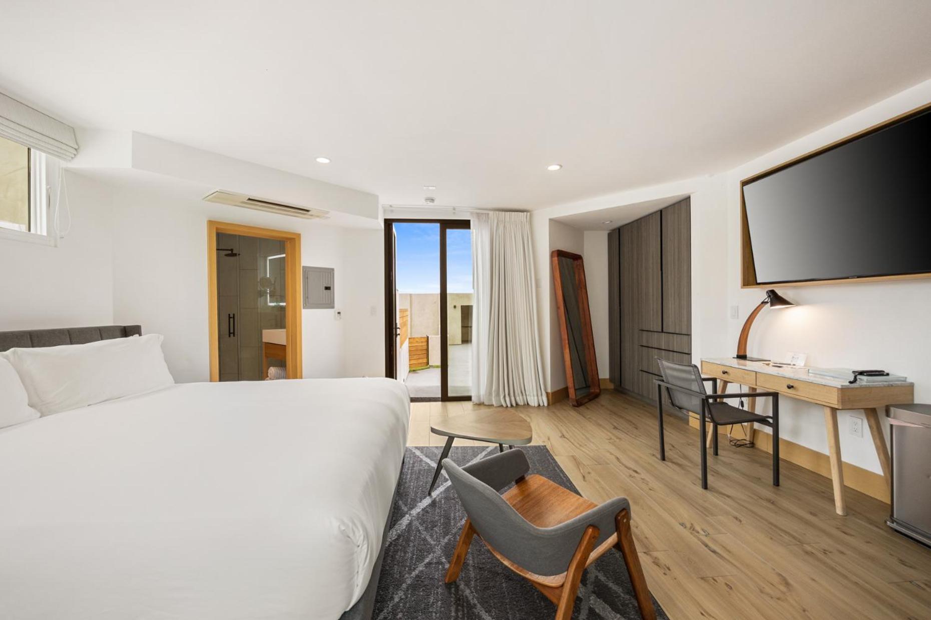 Apartment with Terrace photo 1