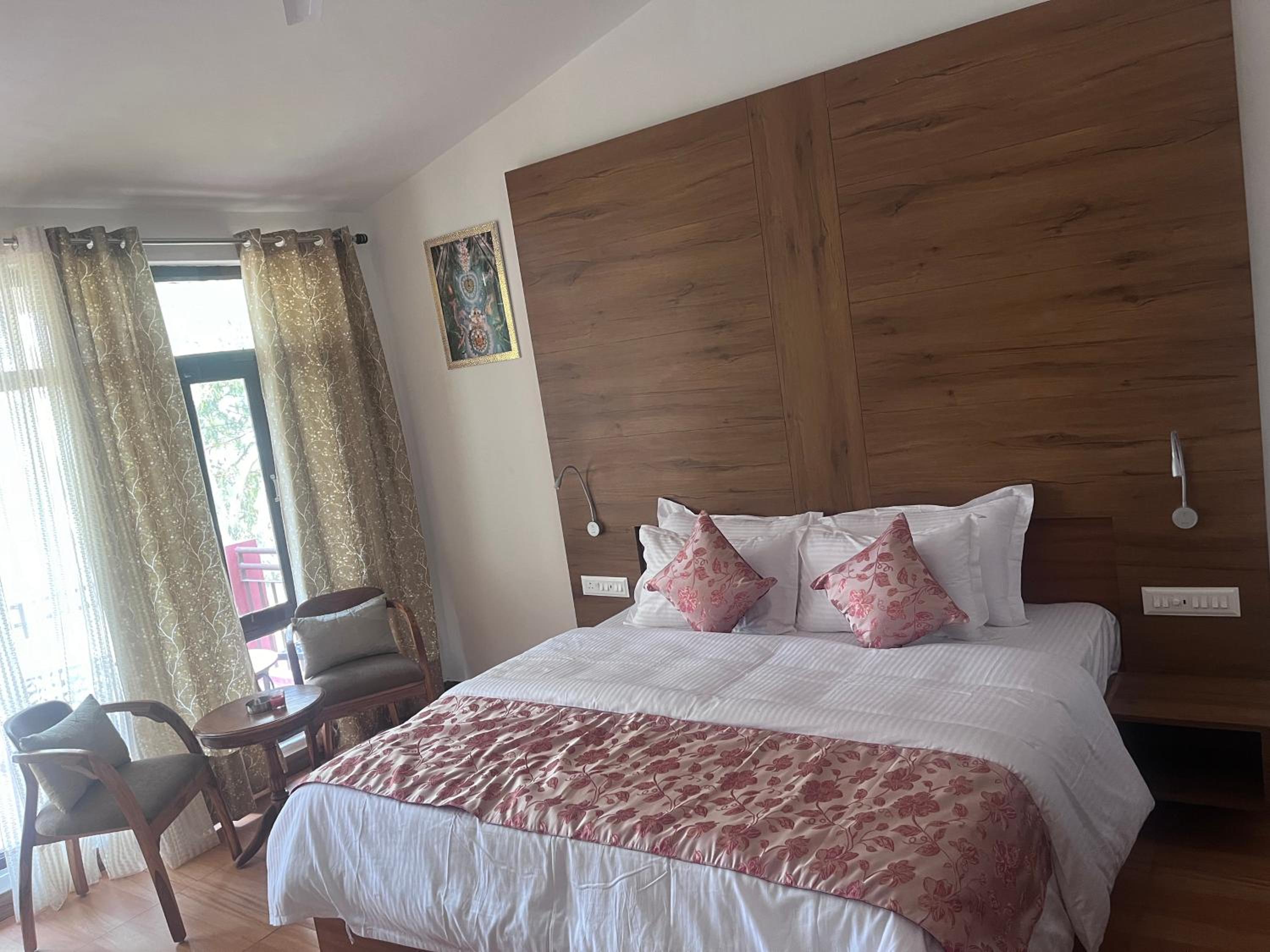 Deluxe Double Or Twin Room With Balcony photo 2