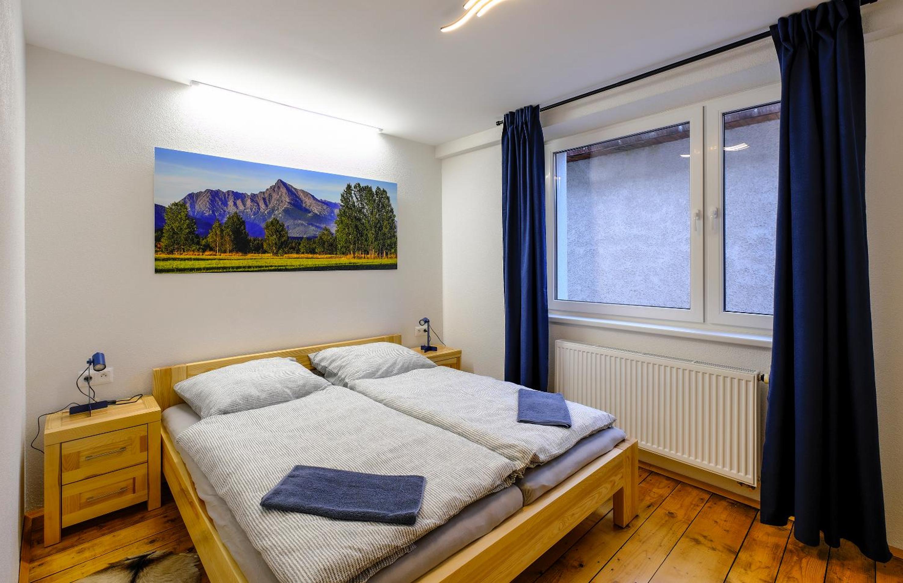 One-Bedroom Apartment photo 1