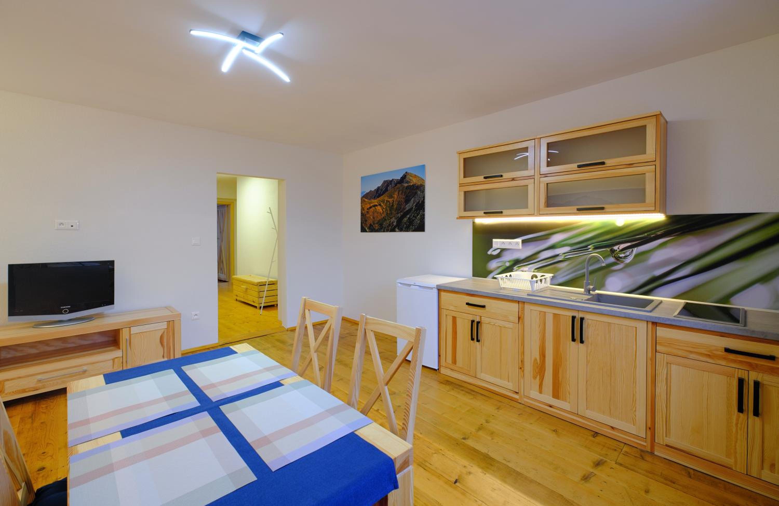 Apartment - Ground Floor photo 2