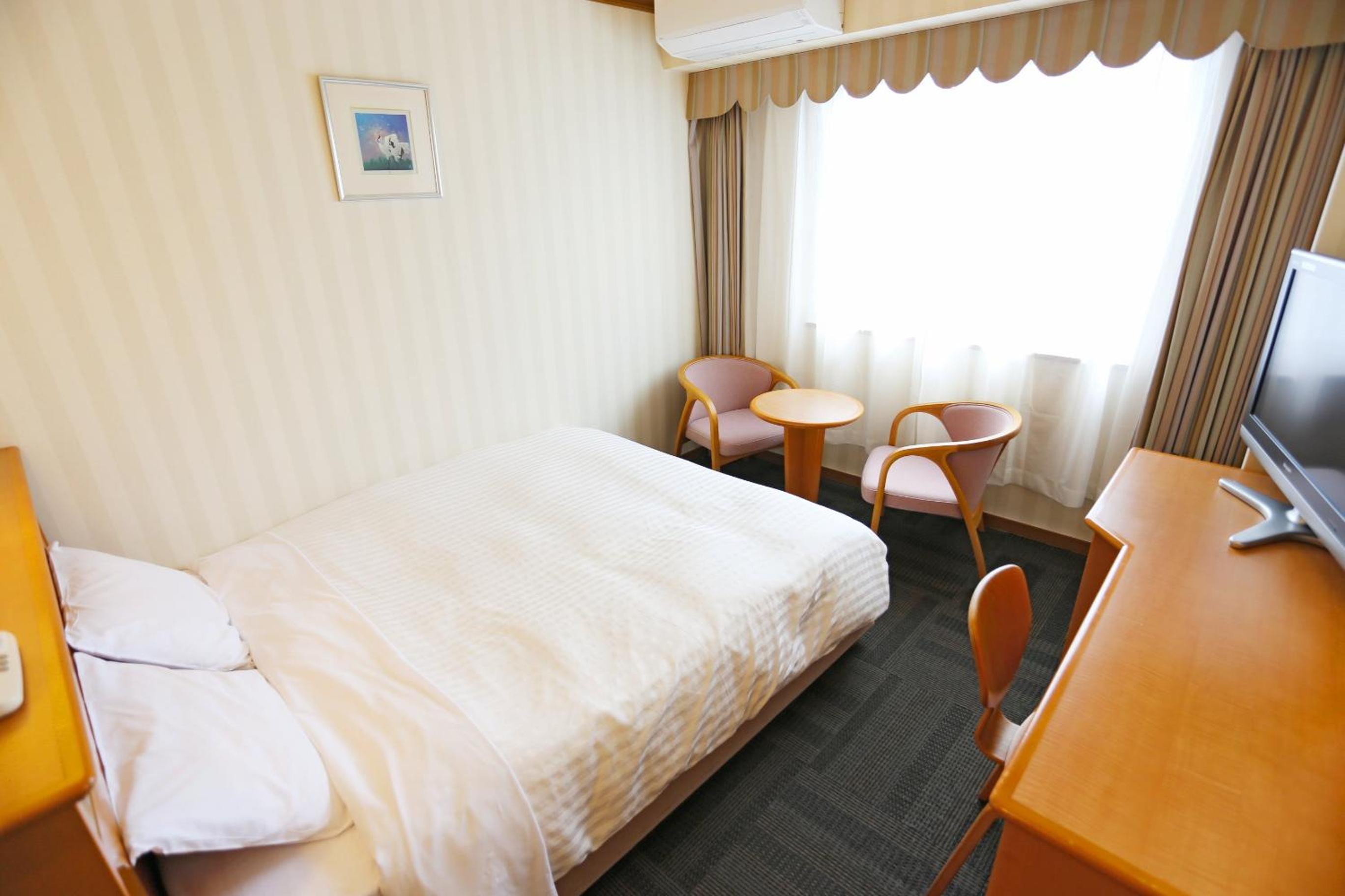 Standard Double Room  - Non-Smoking - Photo 4