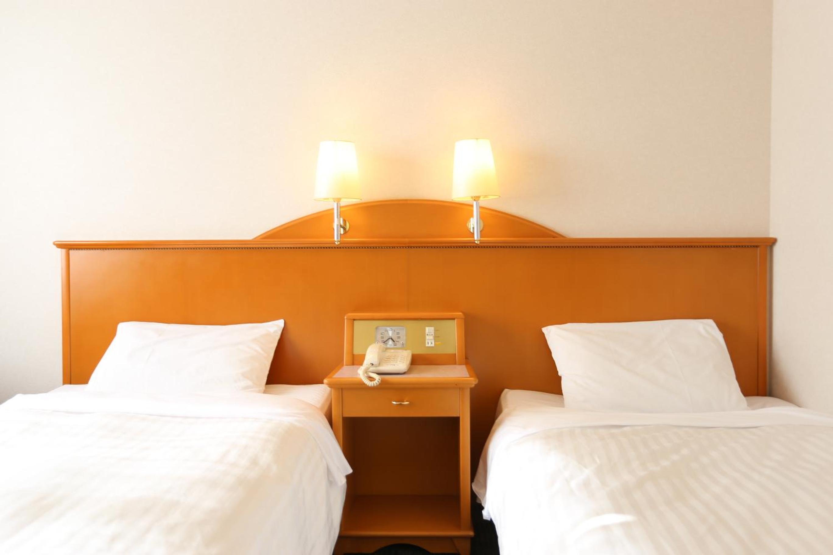 Twin Room  - Non-Smoking - Photo 3