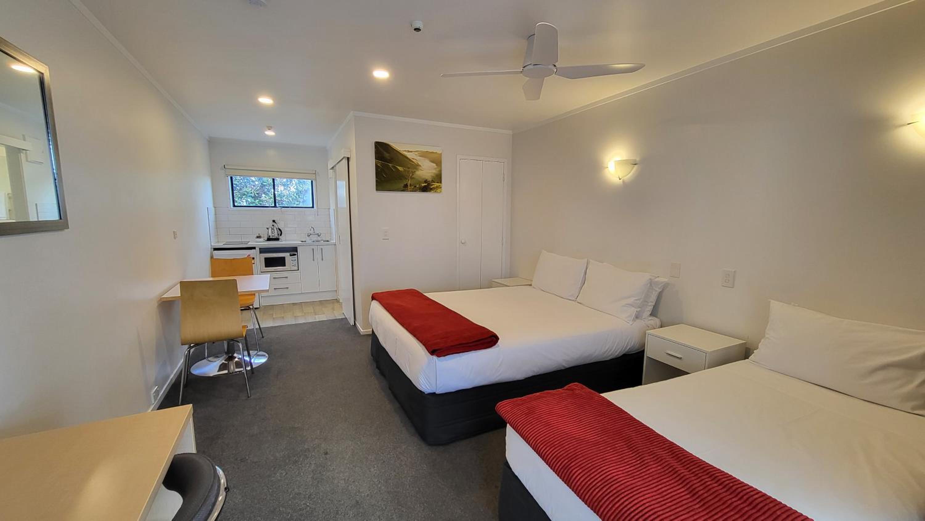 Twin Studio Unit