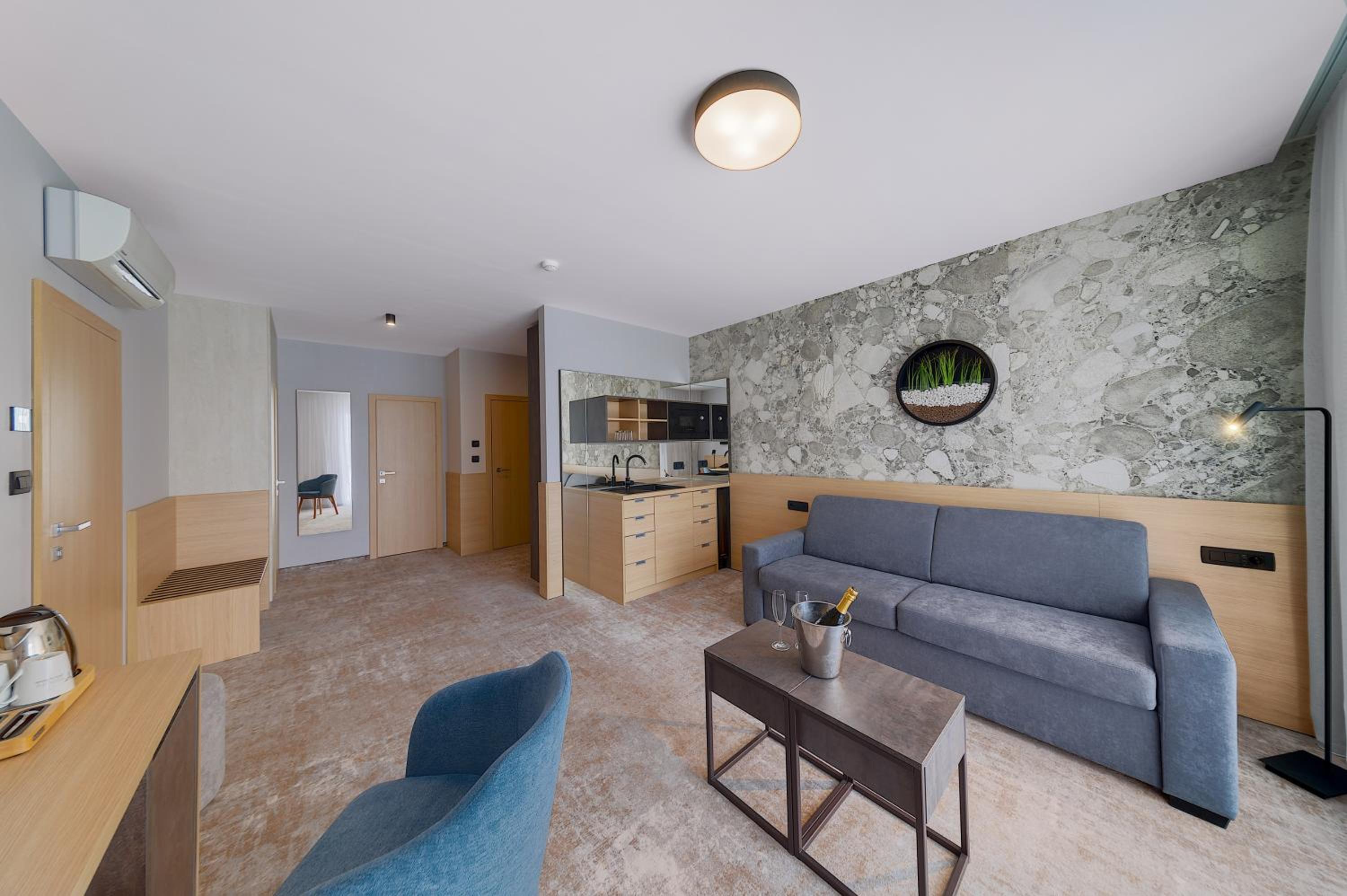 Exclusive Apartment with Balcony and Aquapark access photo 1