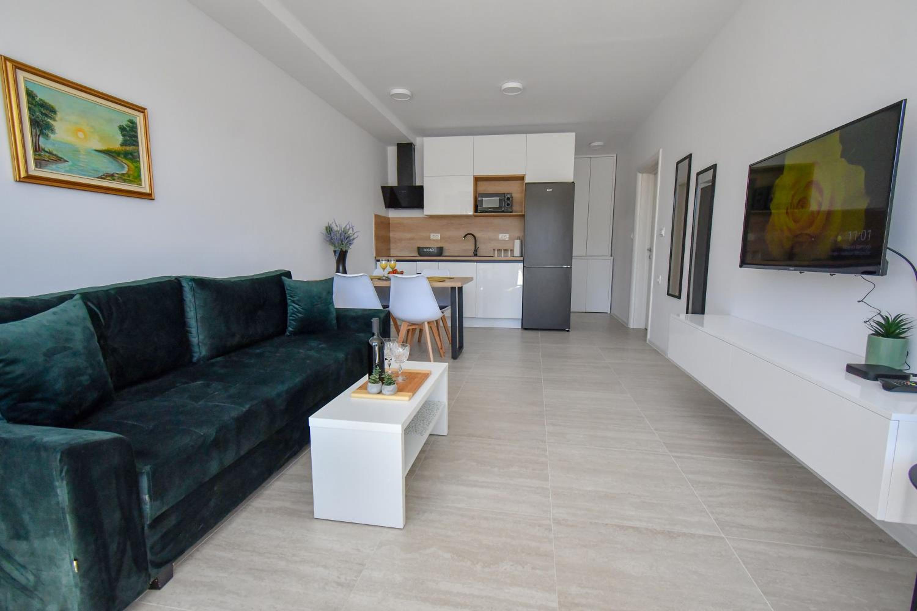 One-Bedroom Apartment