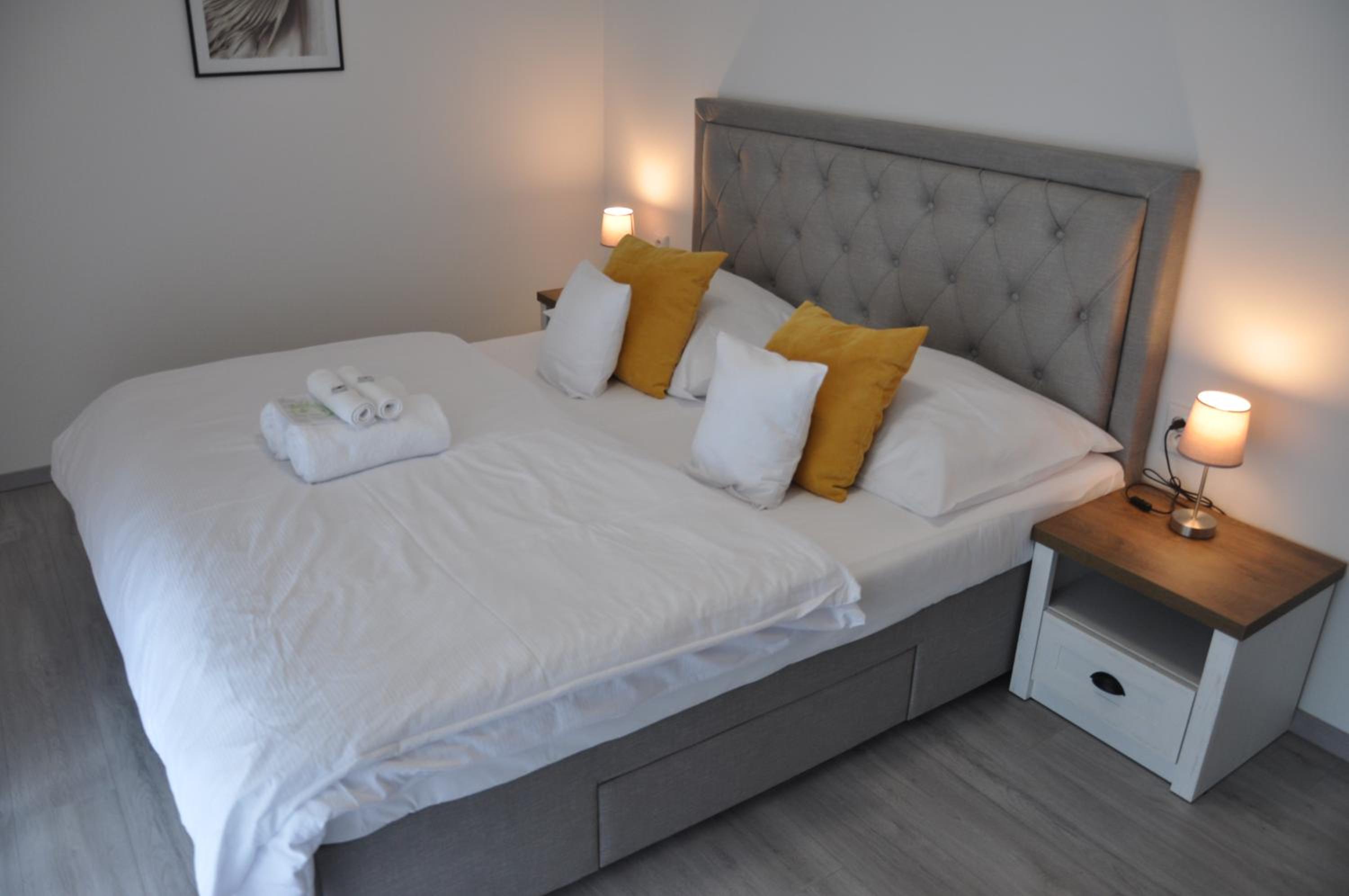 Apartment photo 1