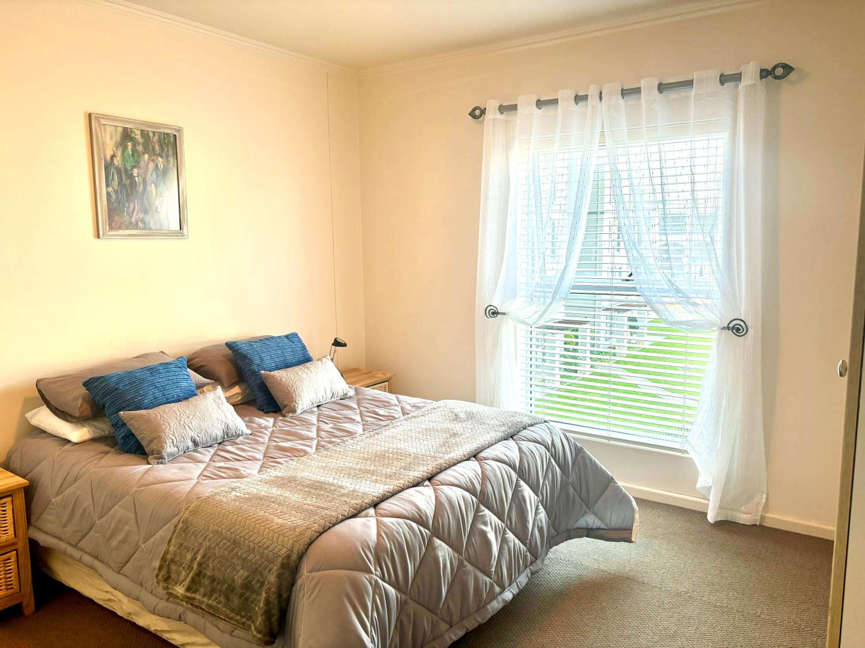 Three-Bedroom Apartment photo 1