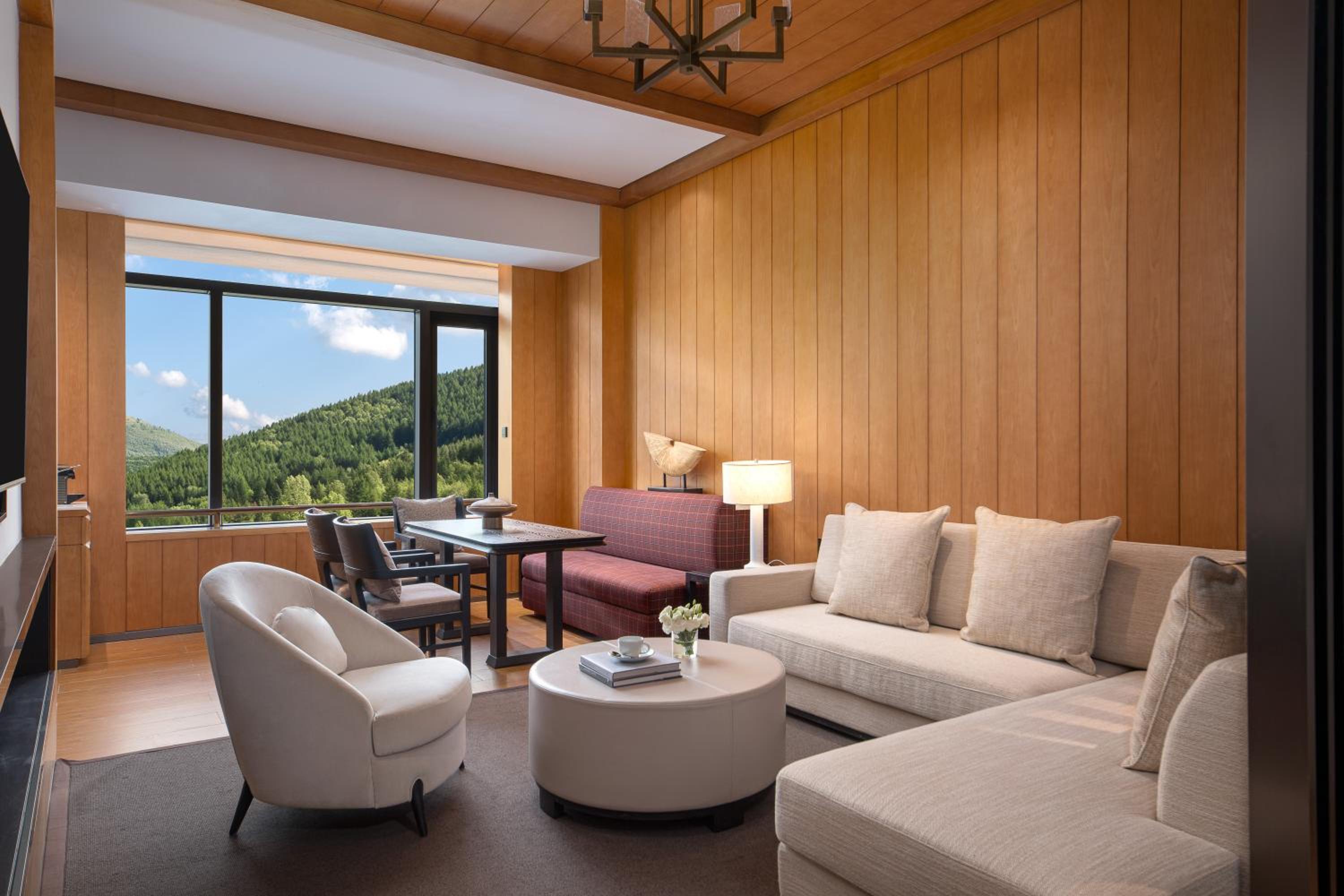 One-Bedroom Suite