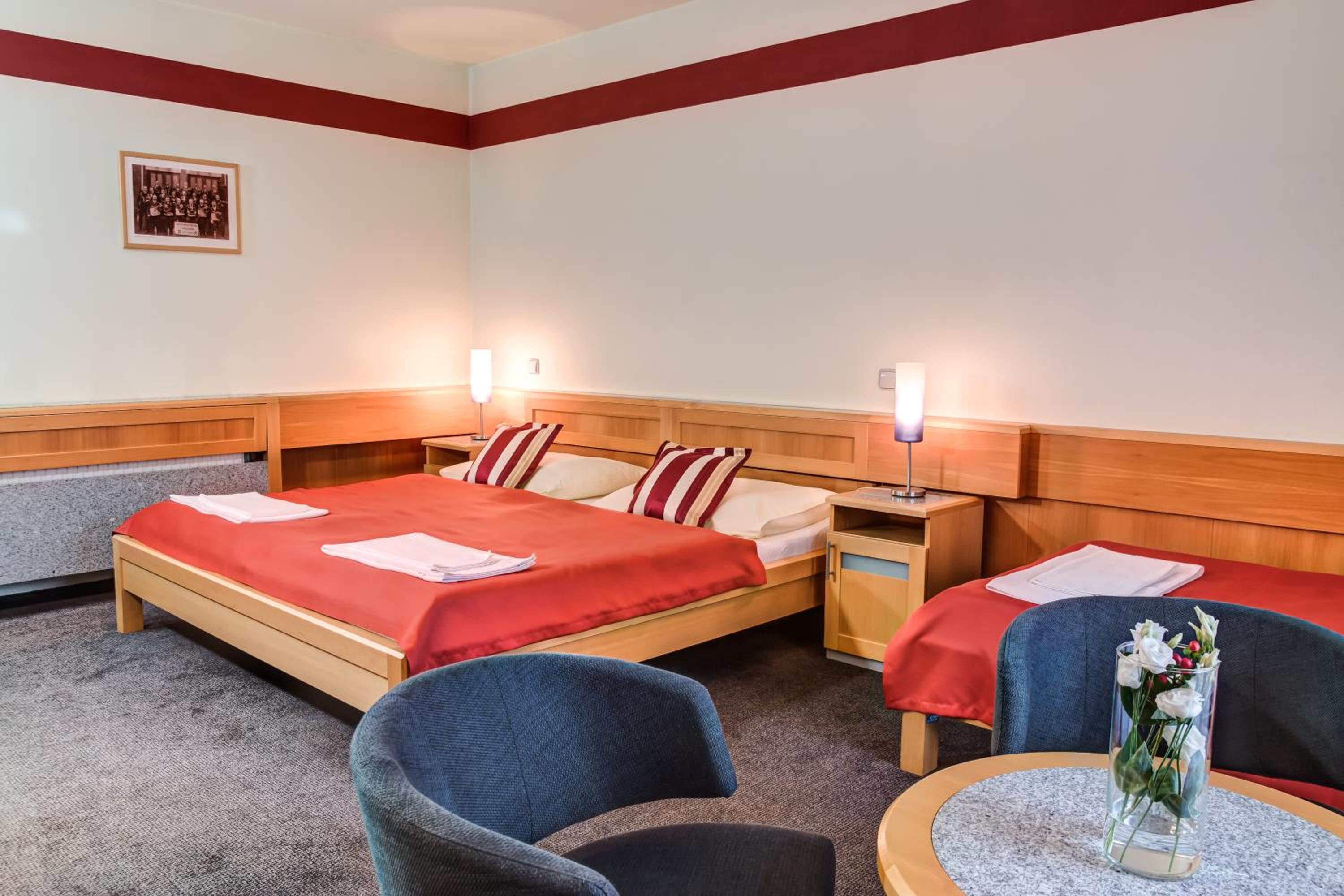 Triple Room - Photo 12