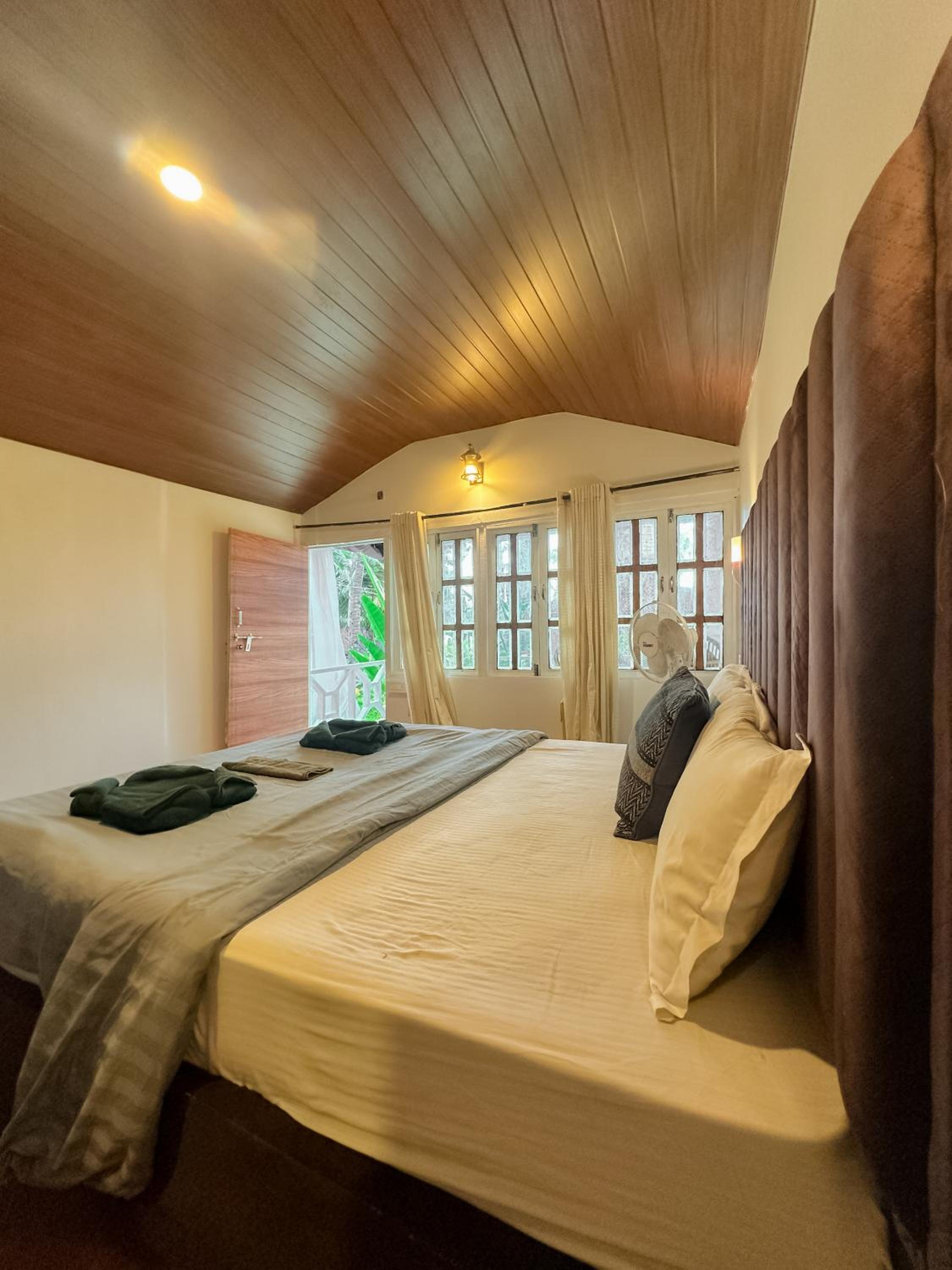 Deluxe Double Room with Balcony photo 1