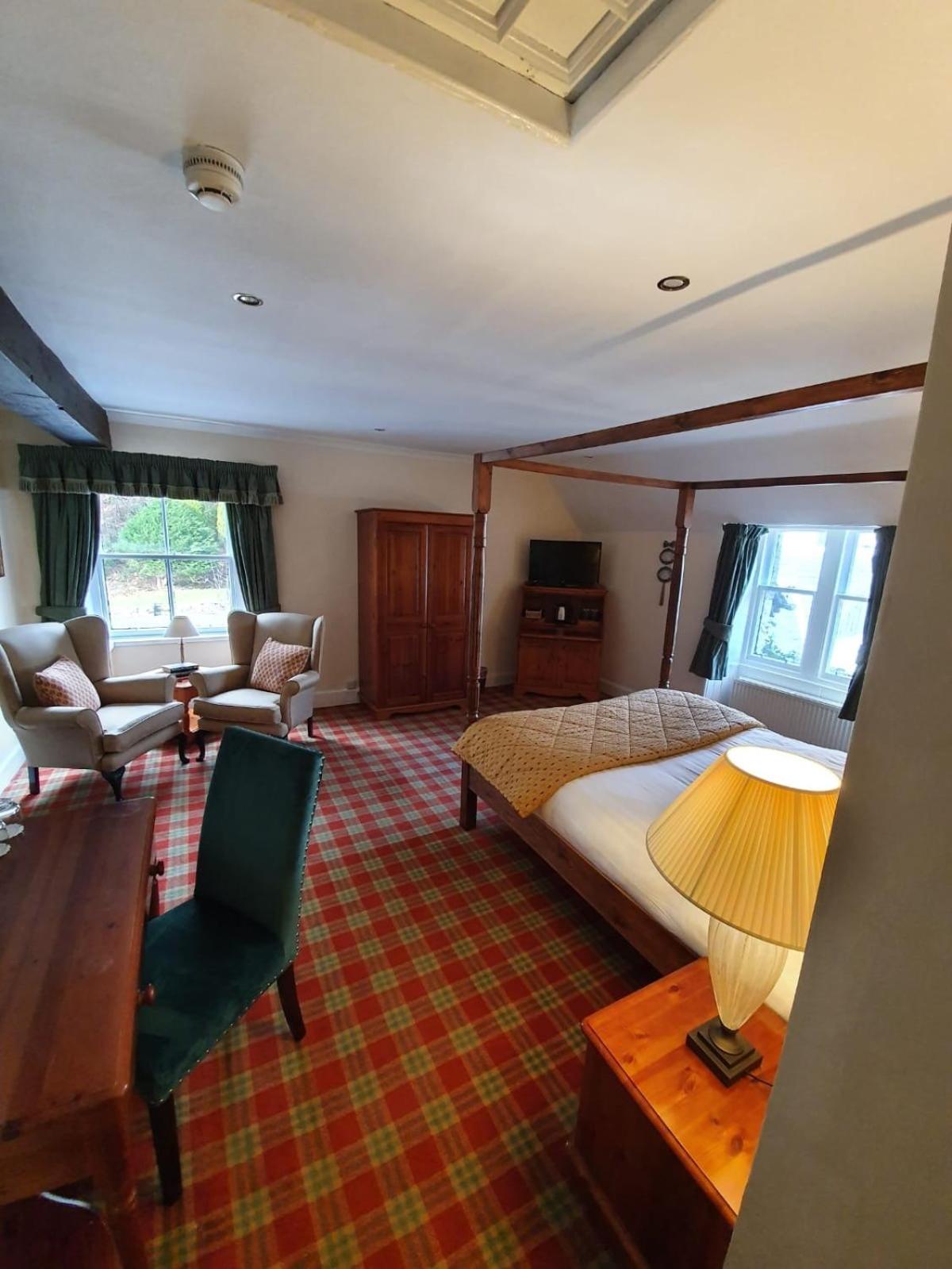 Comfy King Room photo 1