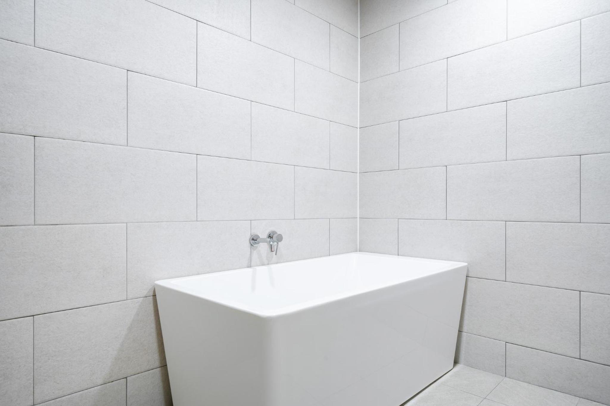 Suite - Photo 5