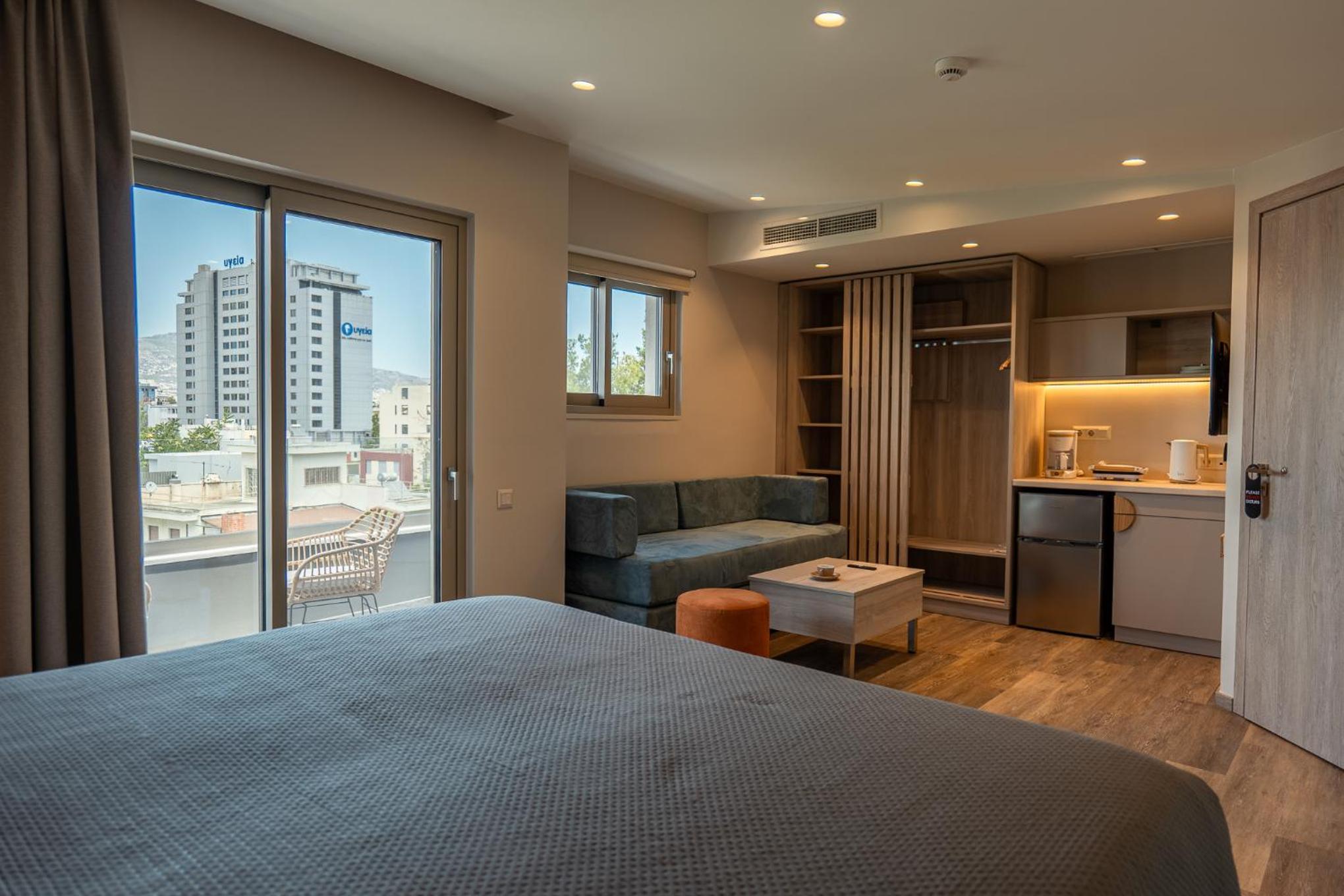 Junior Suite with Balcony photo 2