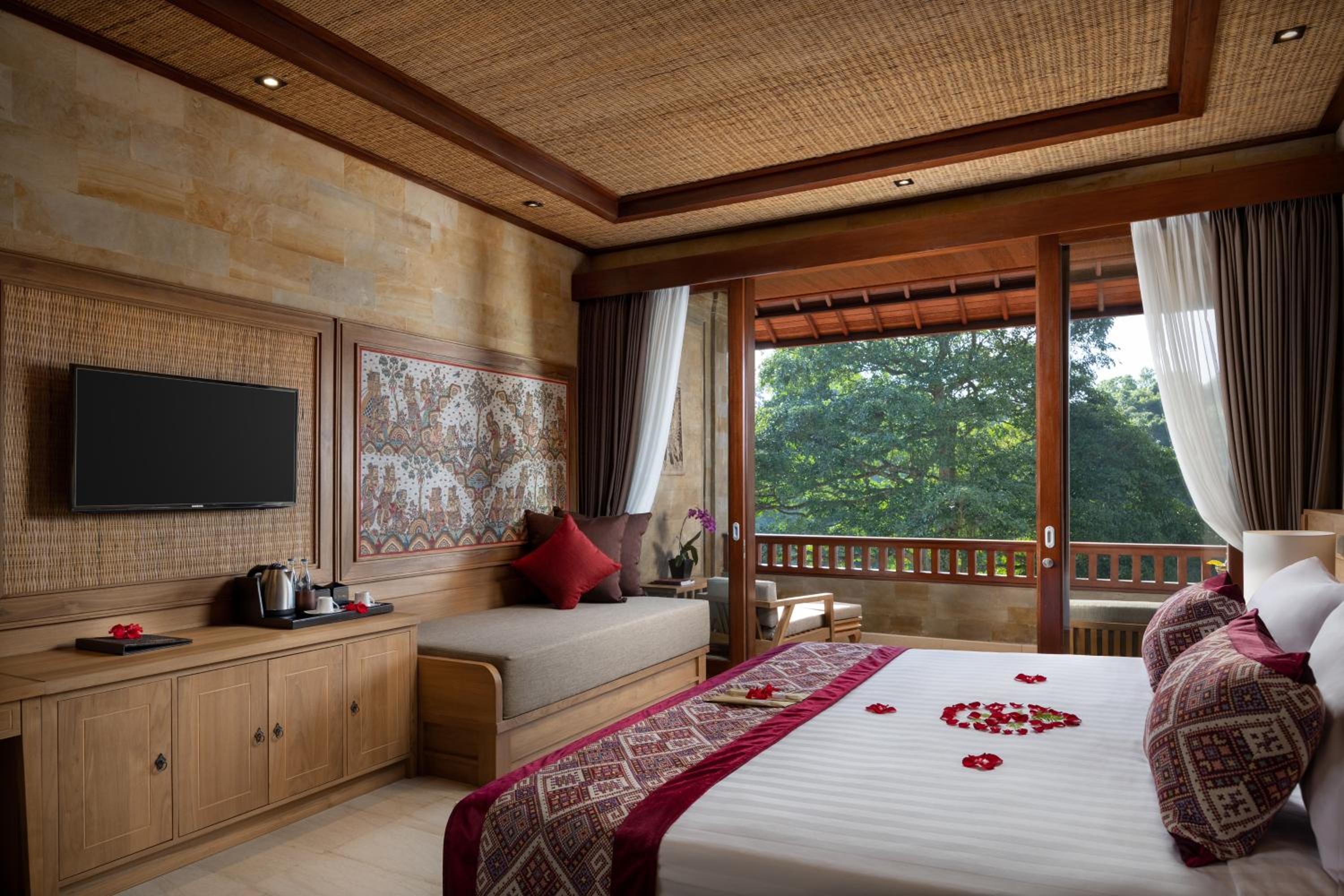 Suite with Valley View  - Photo 3