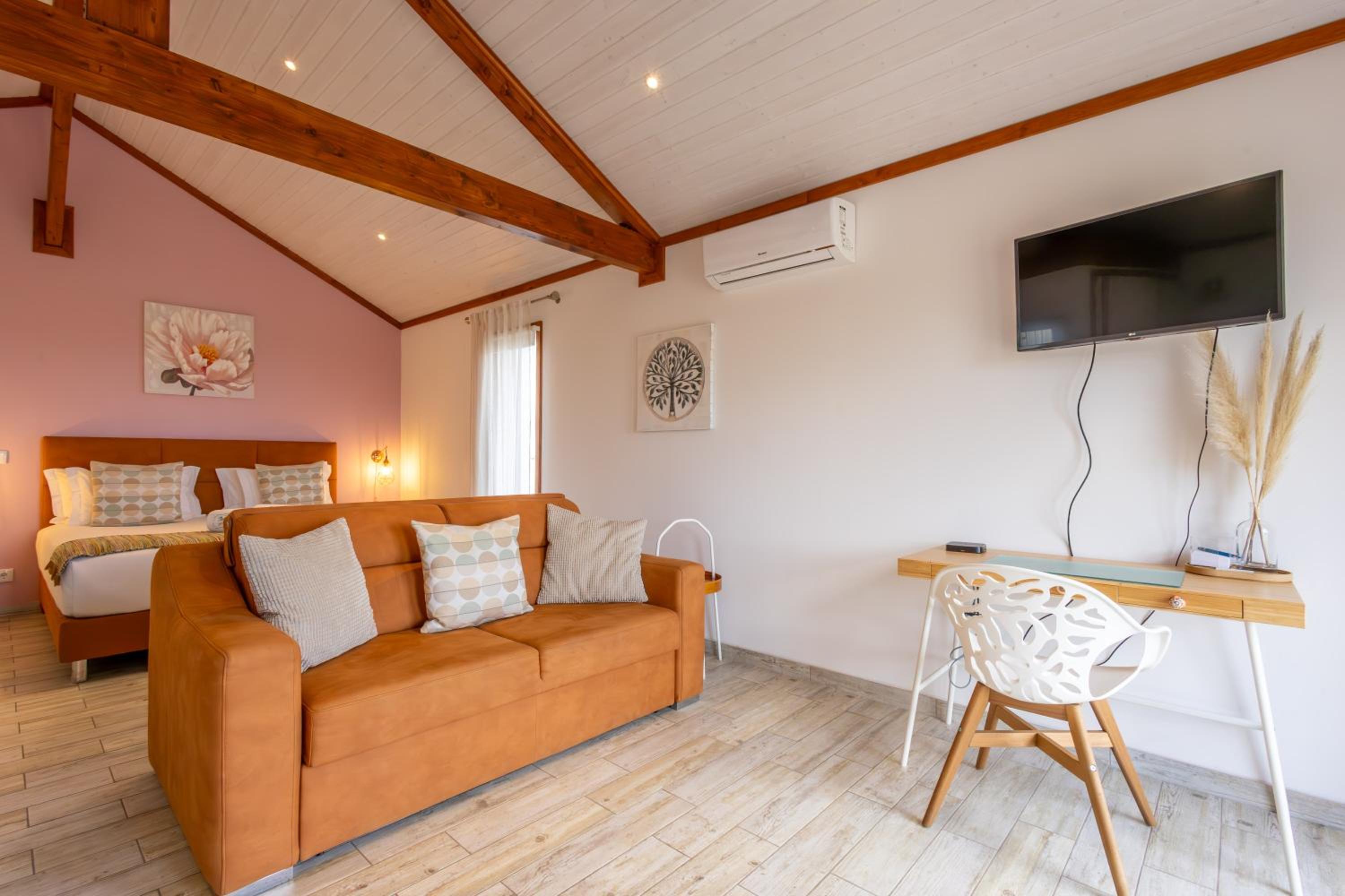 Bungalow photo 1