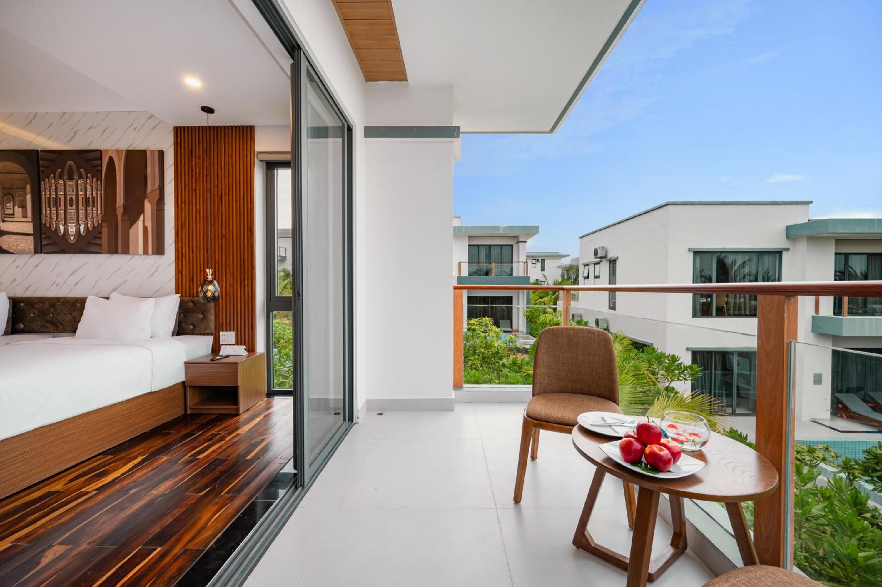 Presidential Three-Bedroom Villa photo 3