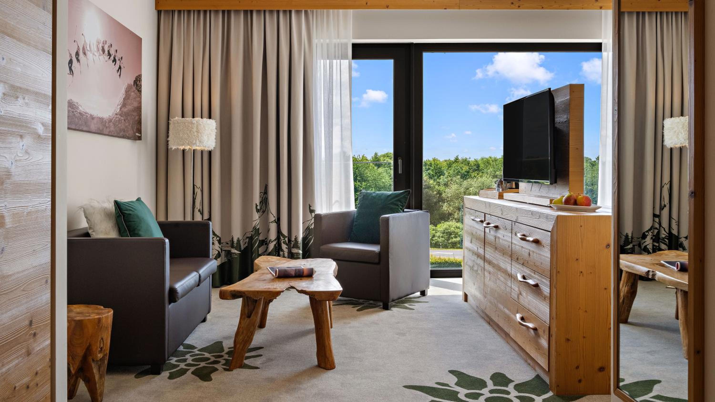 Premium Double or Twin Room photo 3