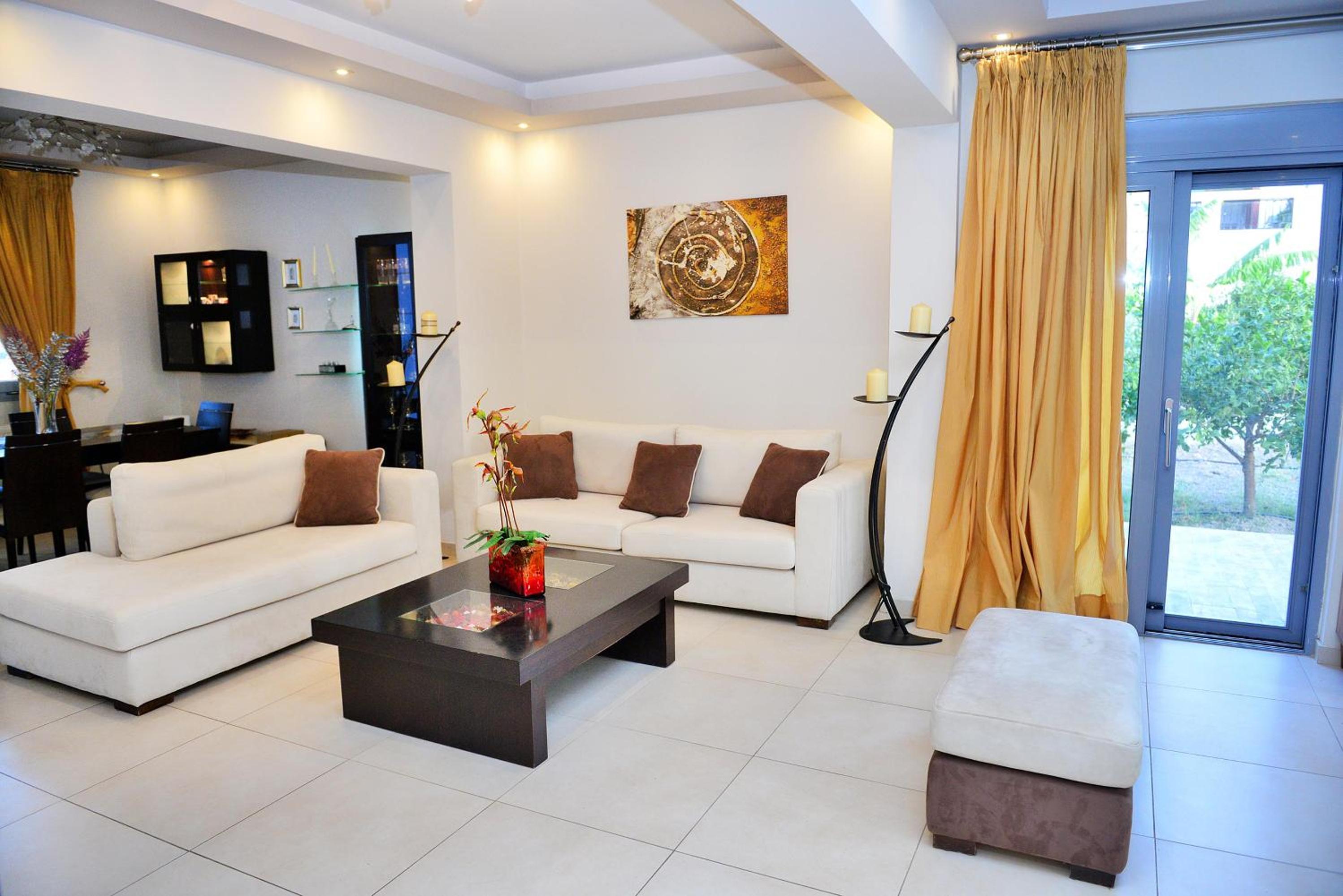 Villa photo 1