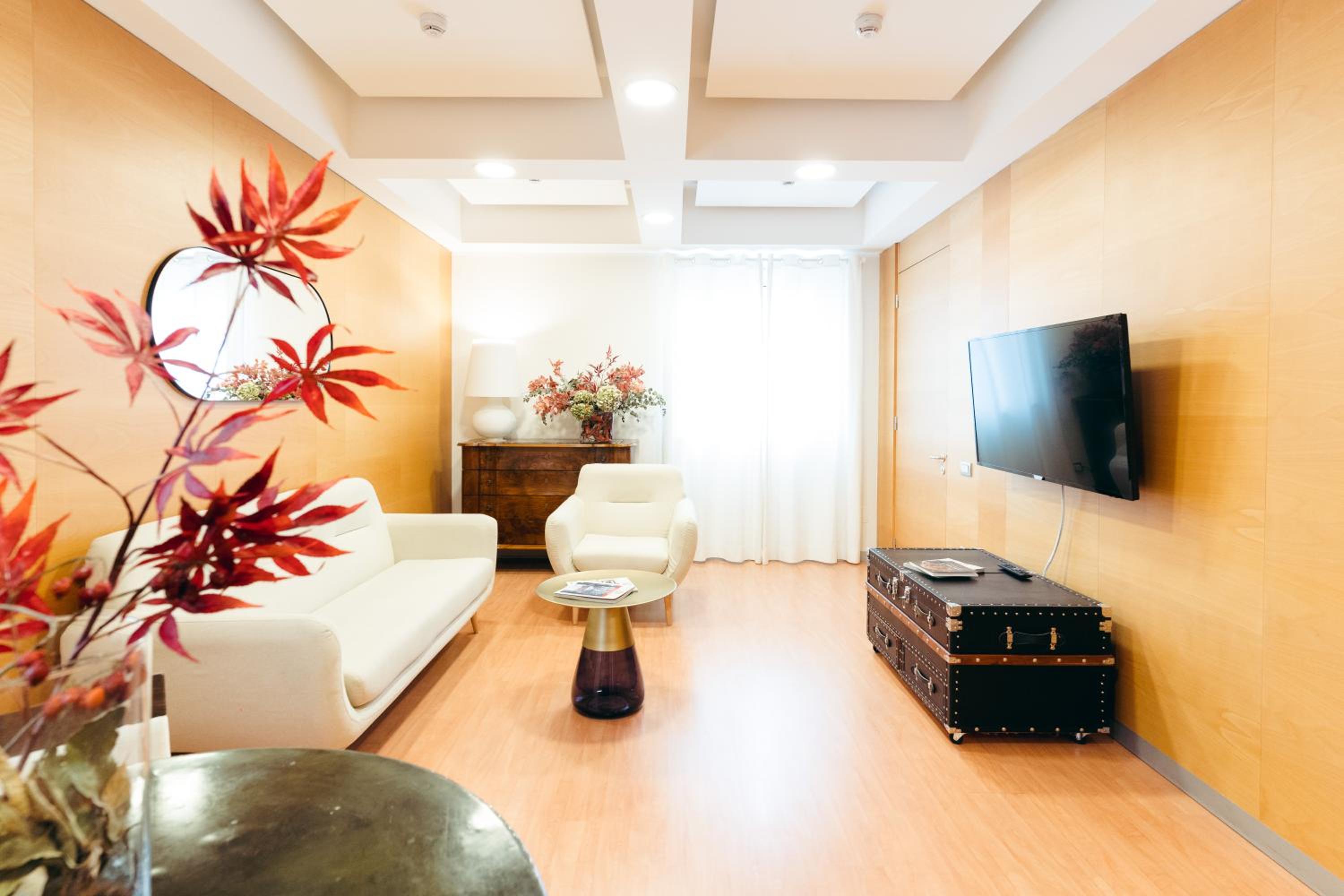 Deluxe Junior Suite photo 3