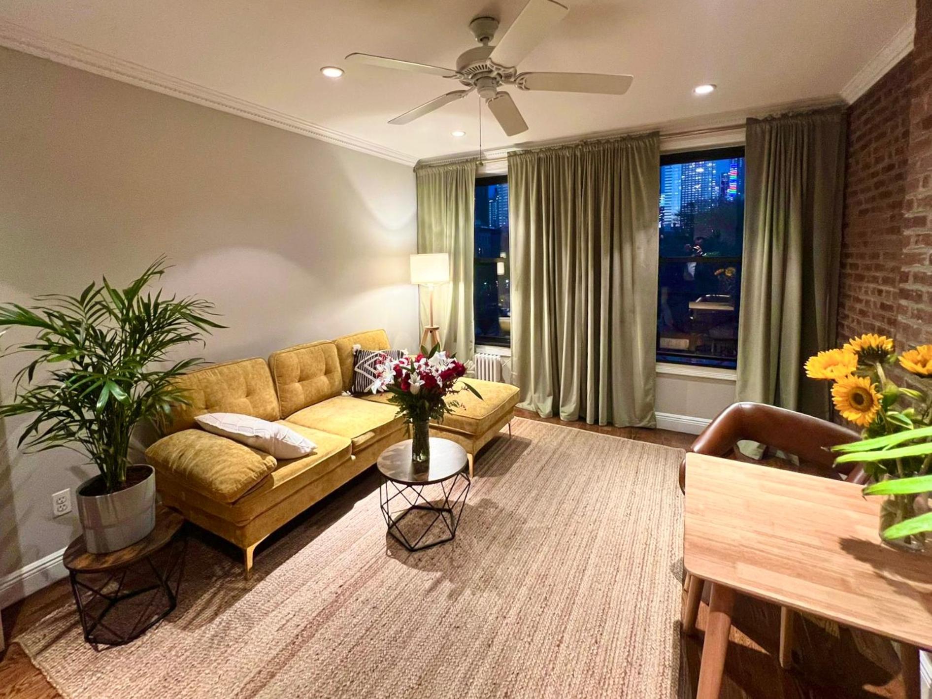 One-Bedroom Apartment photo 2