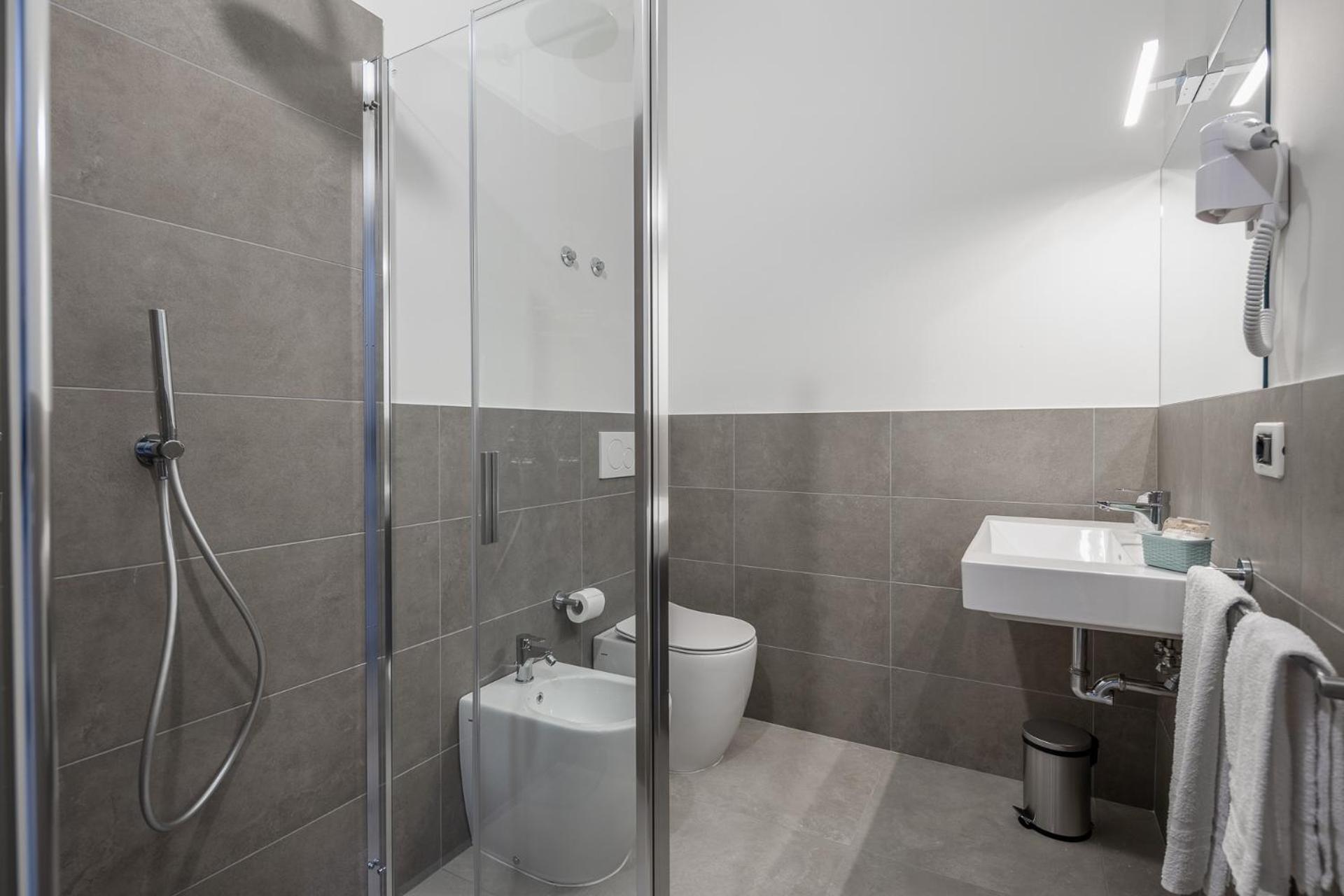 Standard Triple Room photo 3