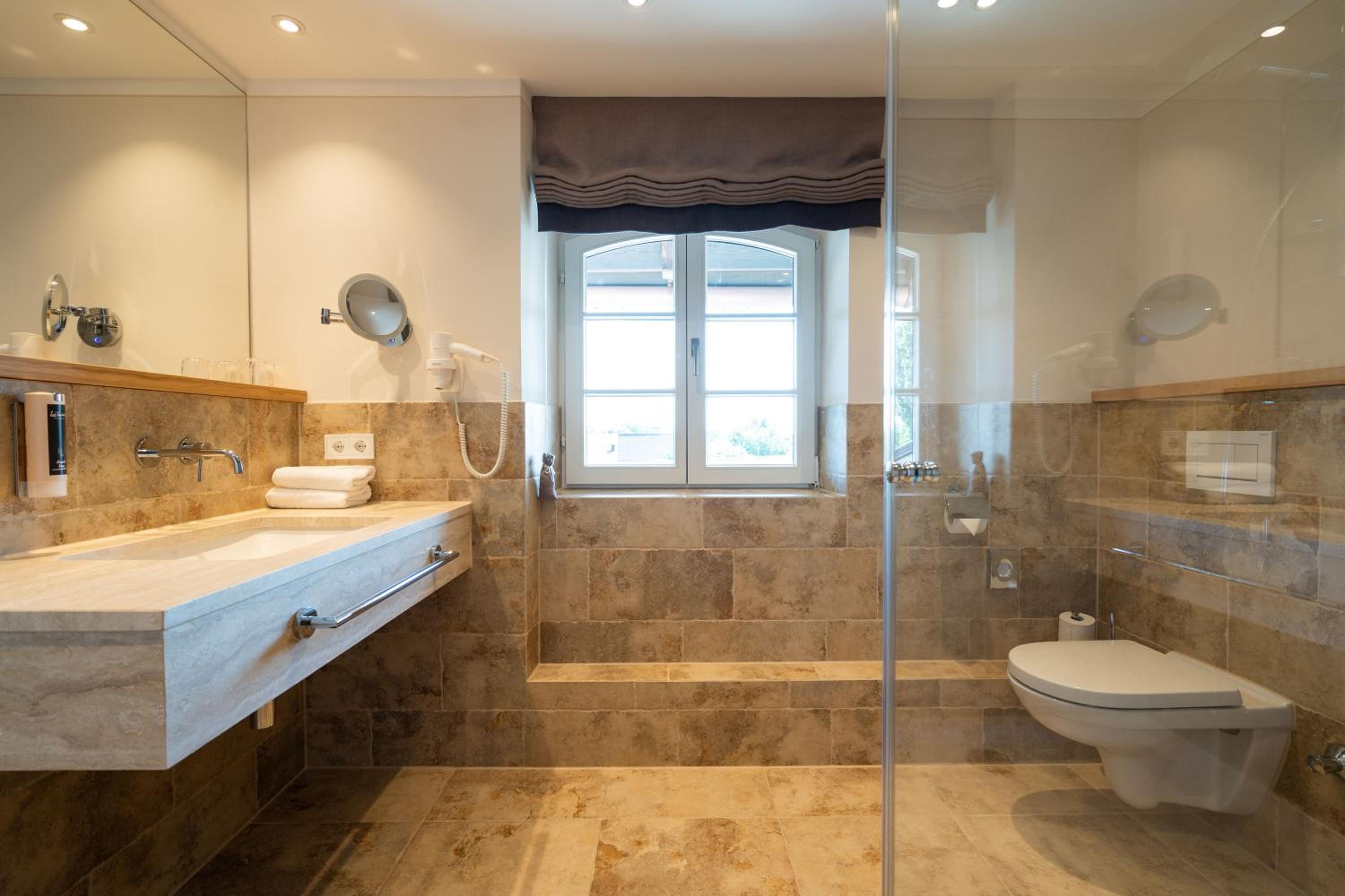 Superior Double Room - Photo 4