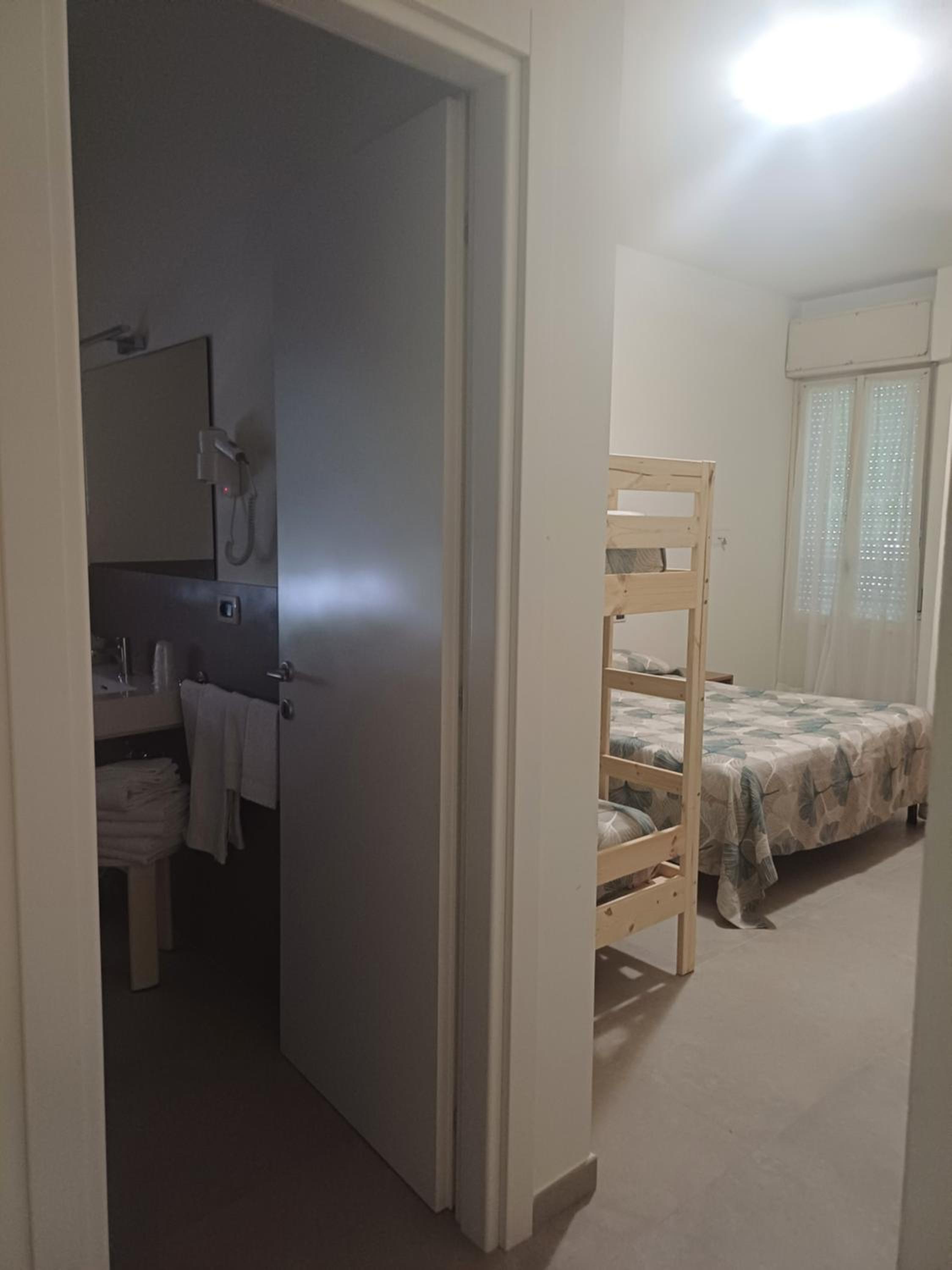 Standard Quadruple Room photo 2