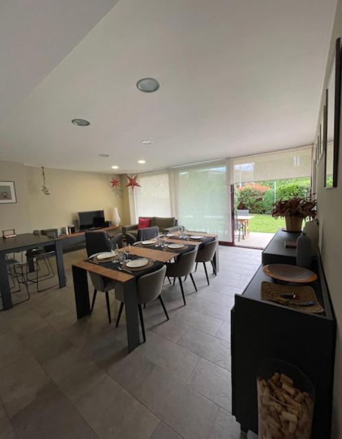 Three-Bedroom House photo 2