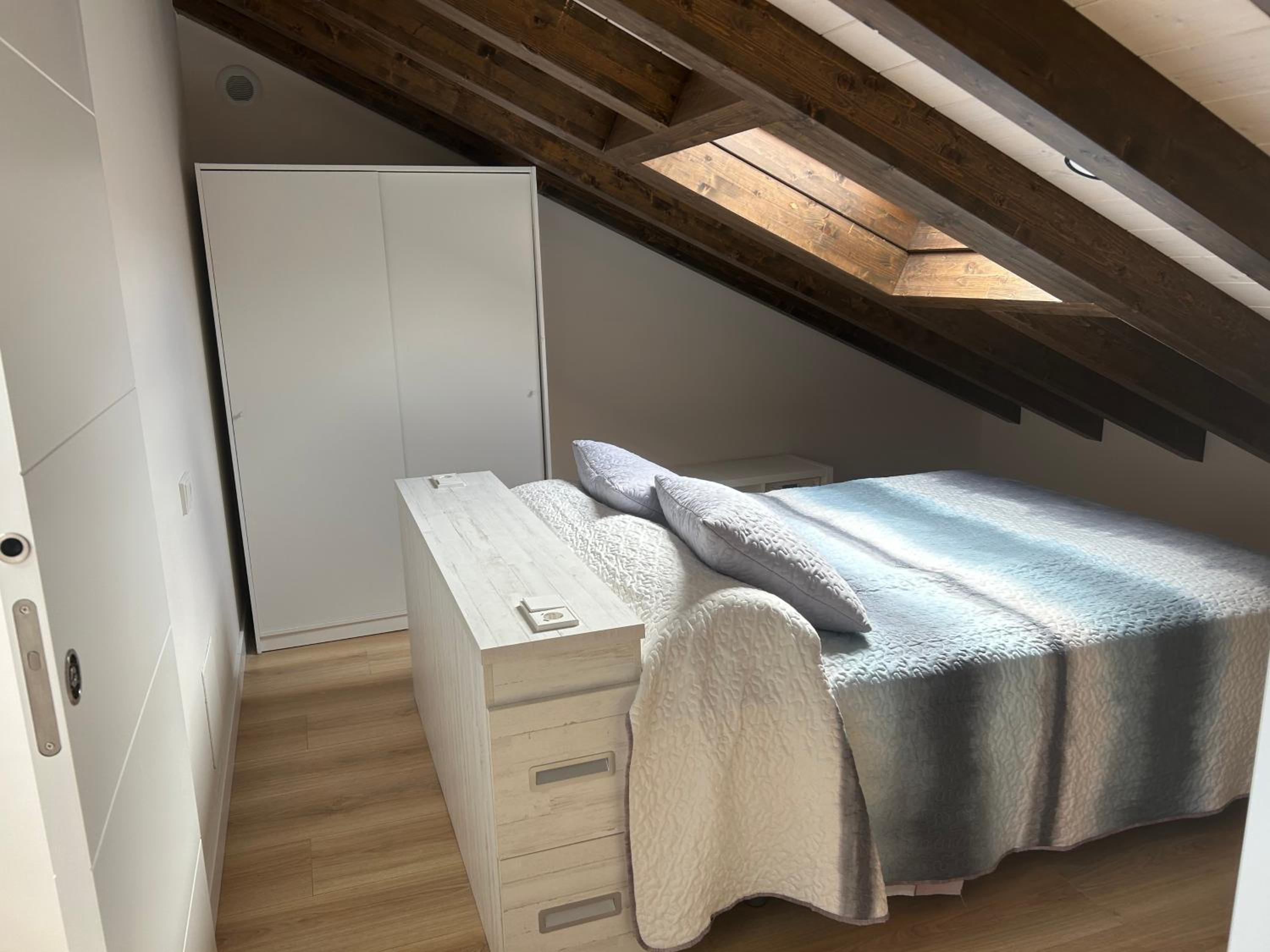 Three-Bedroom House photo 2