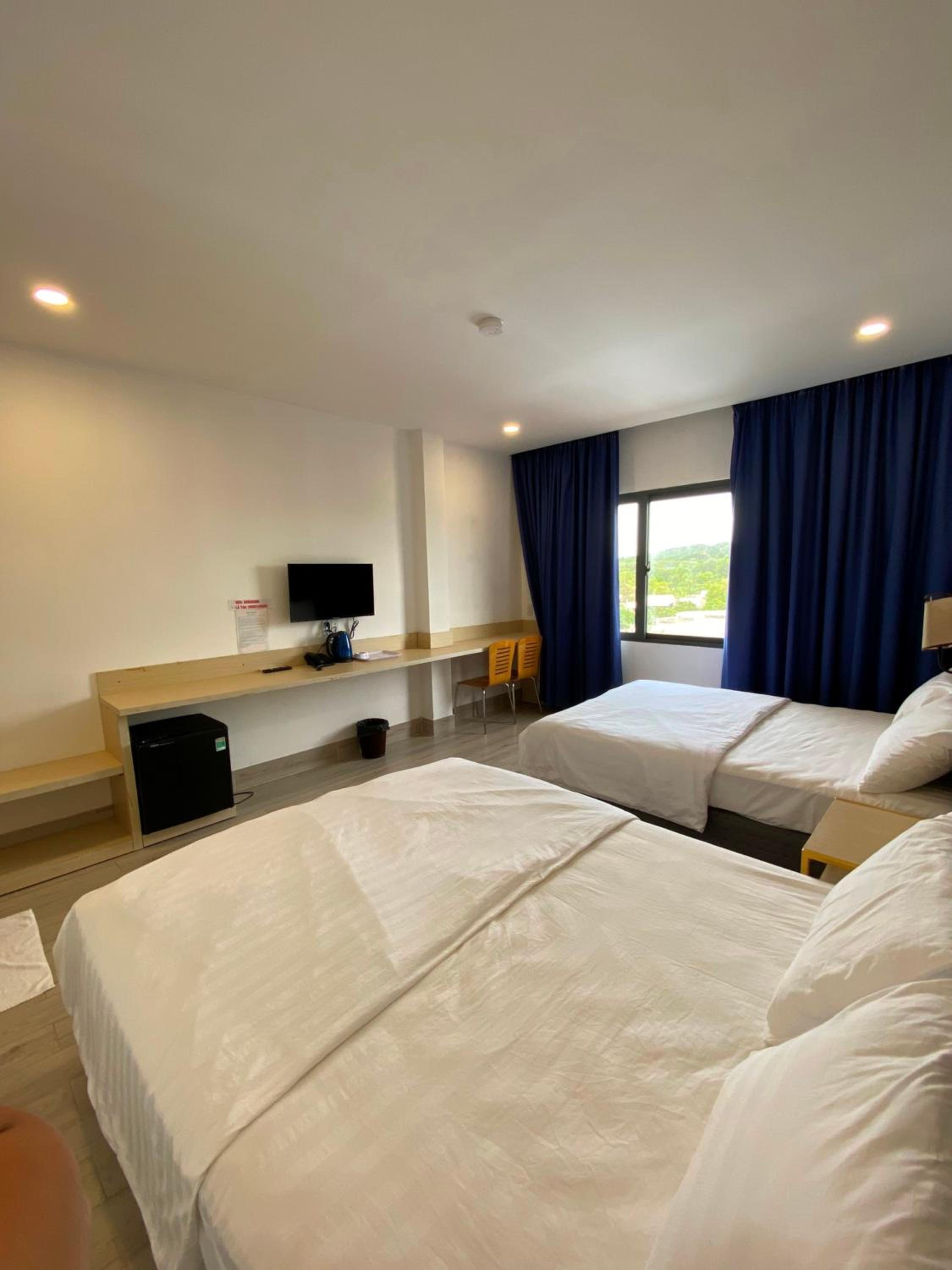Quadruple Room - Photo 7