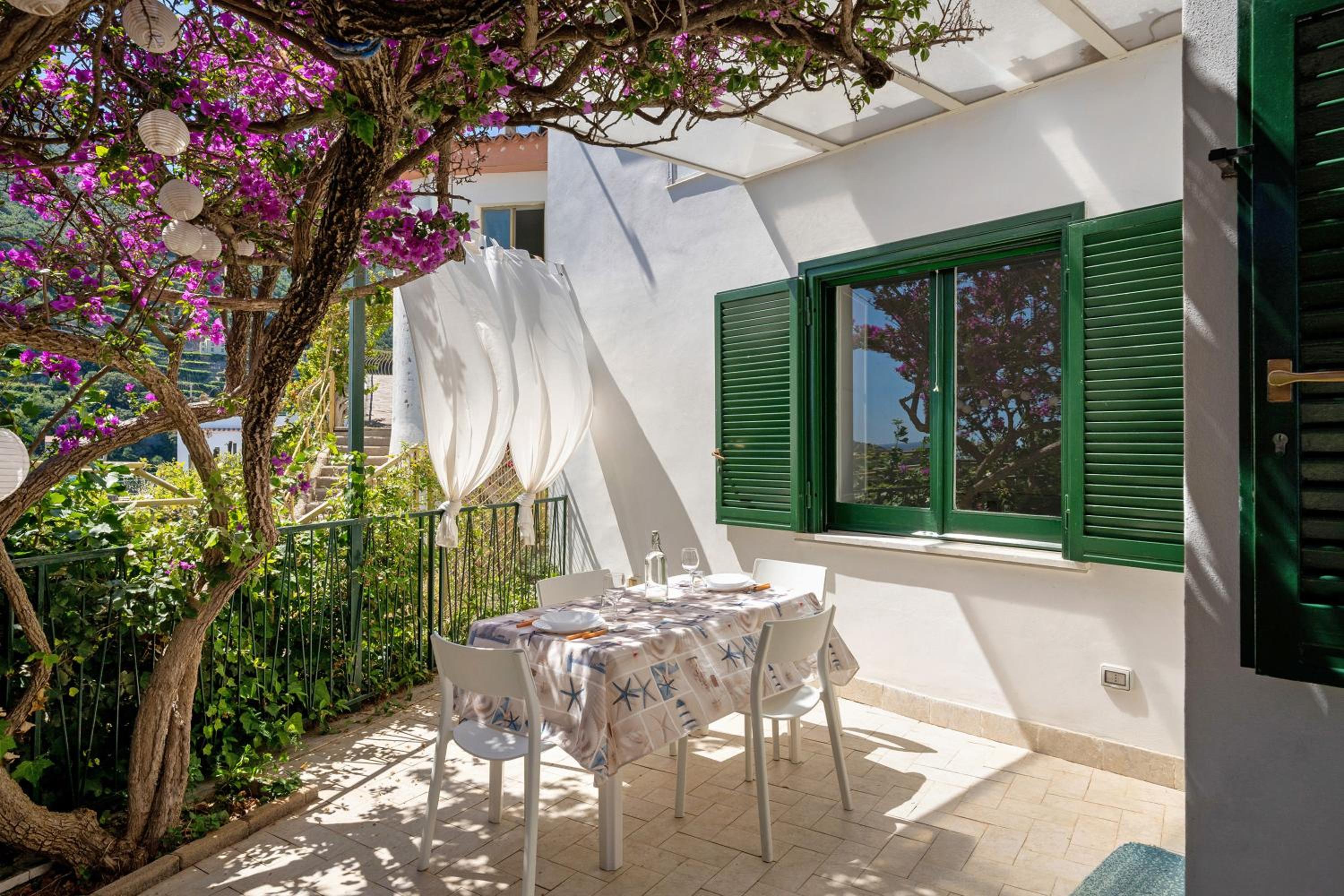 Superior One-Bedroom Apartment with Balcony photo 2