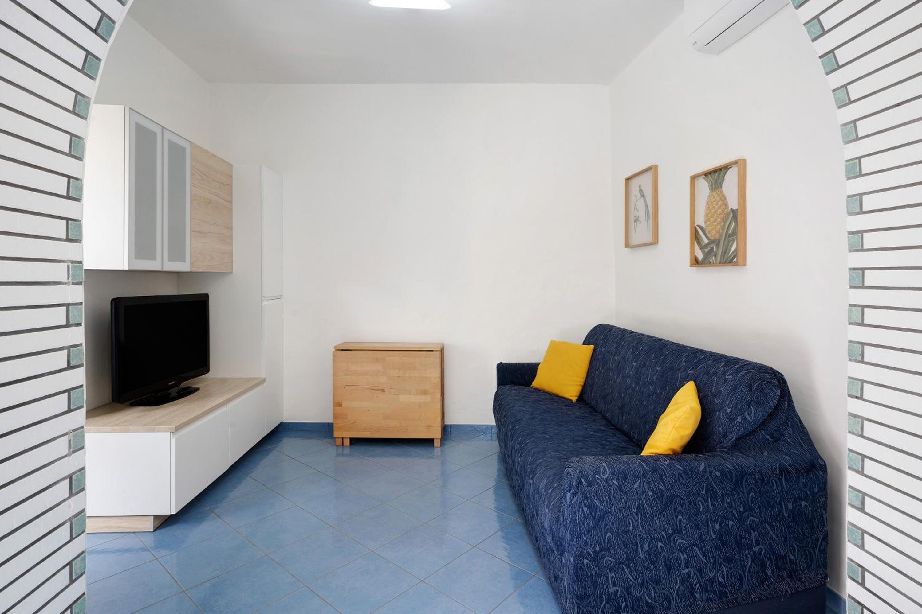 Superior One-Bedroom Apartment with Balcony