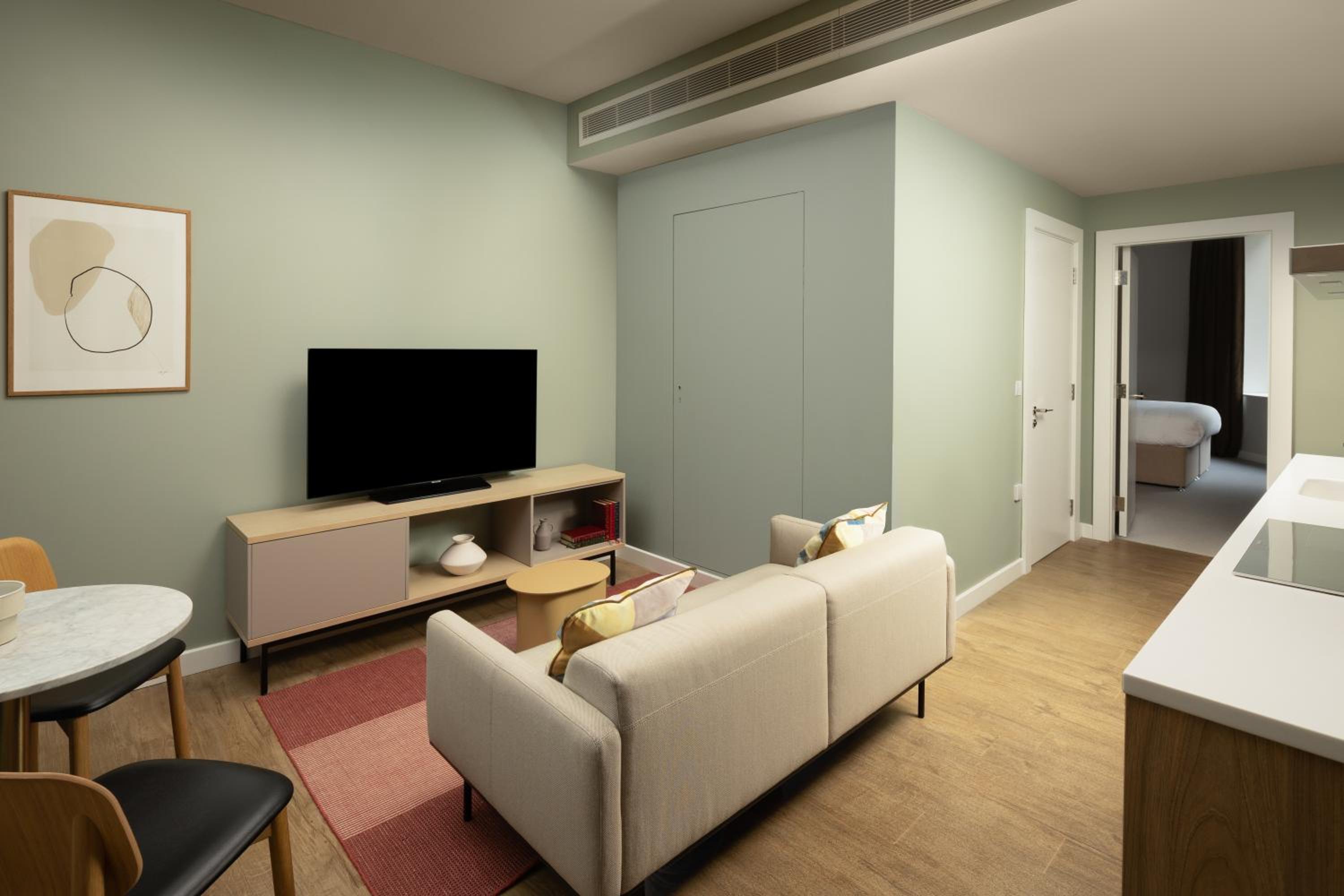One-Bedroom Apartment